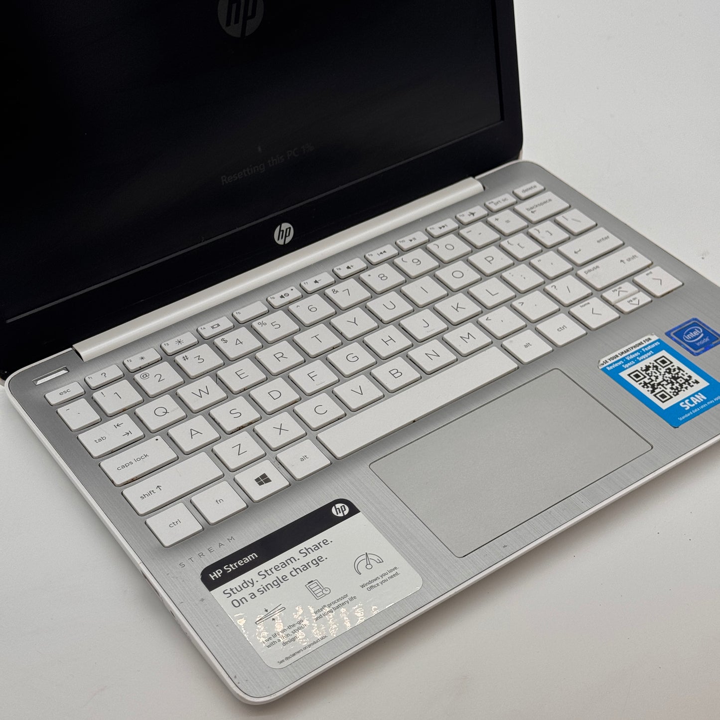 HP Stream Laptop 11-ak0013dx 11 inch Intel Celeron 4GB RAM 64GB Storage White