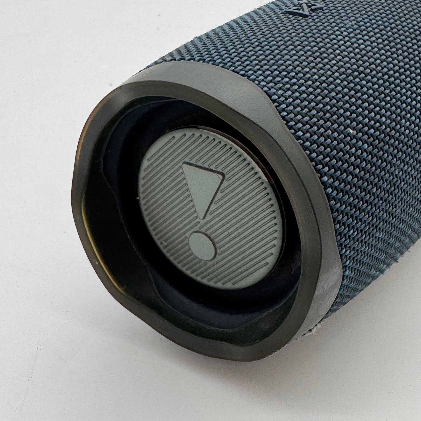JBL Charge 4 Bluetooth Speaker 2019 Blue