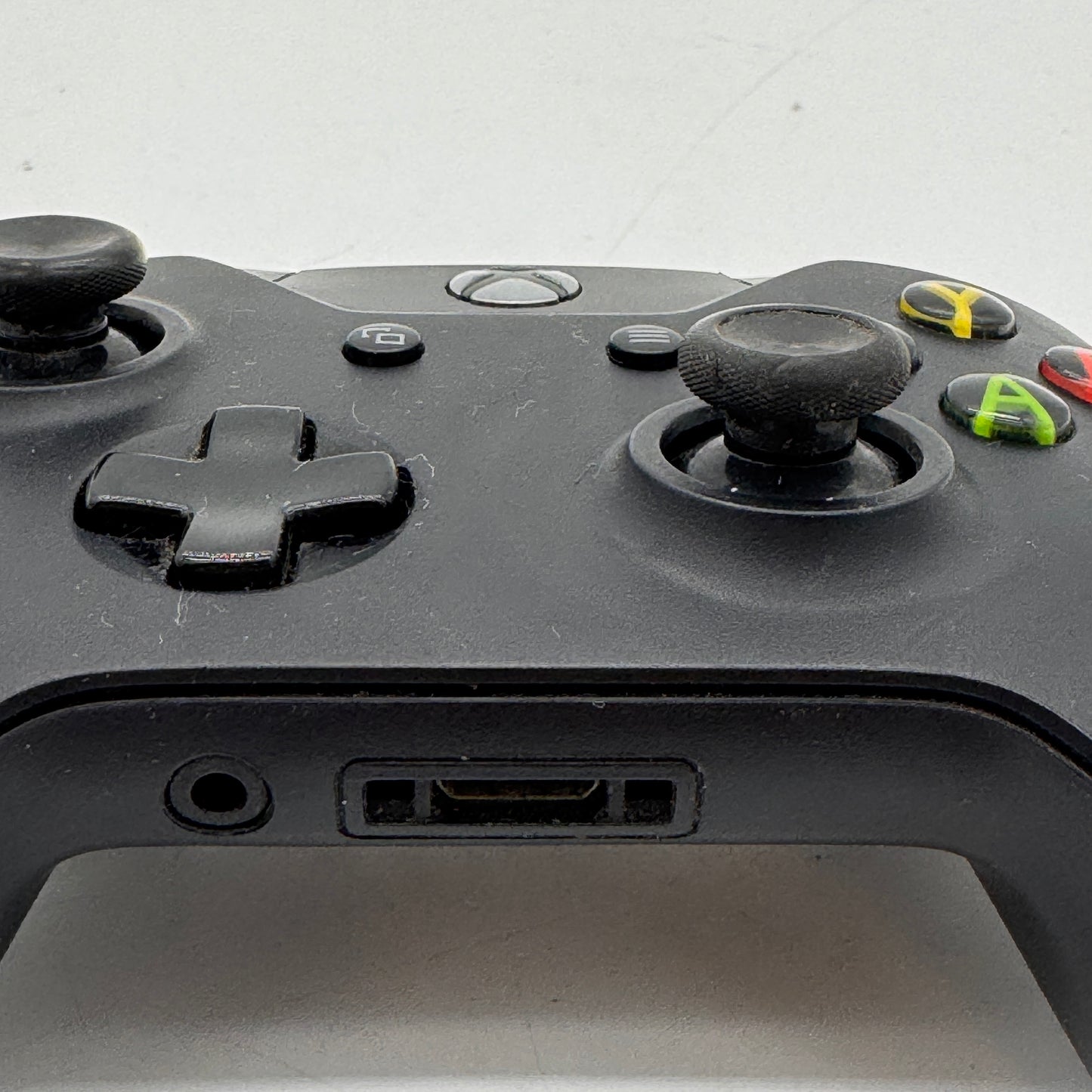 Microsoft Xbox One S Wireless Controller - Black (Broken, Left Joystick Drift)