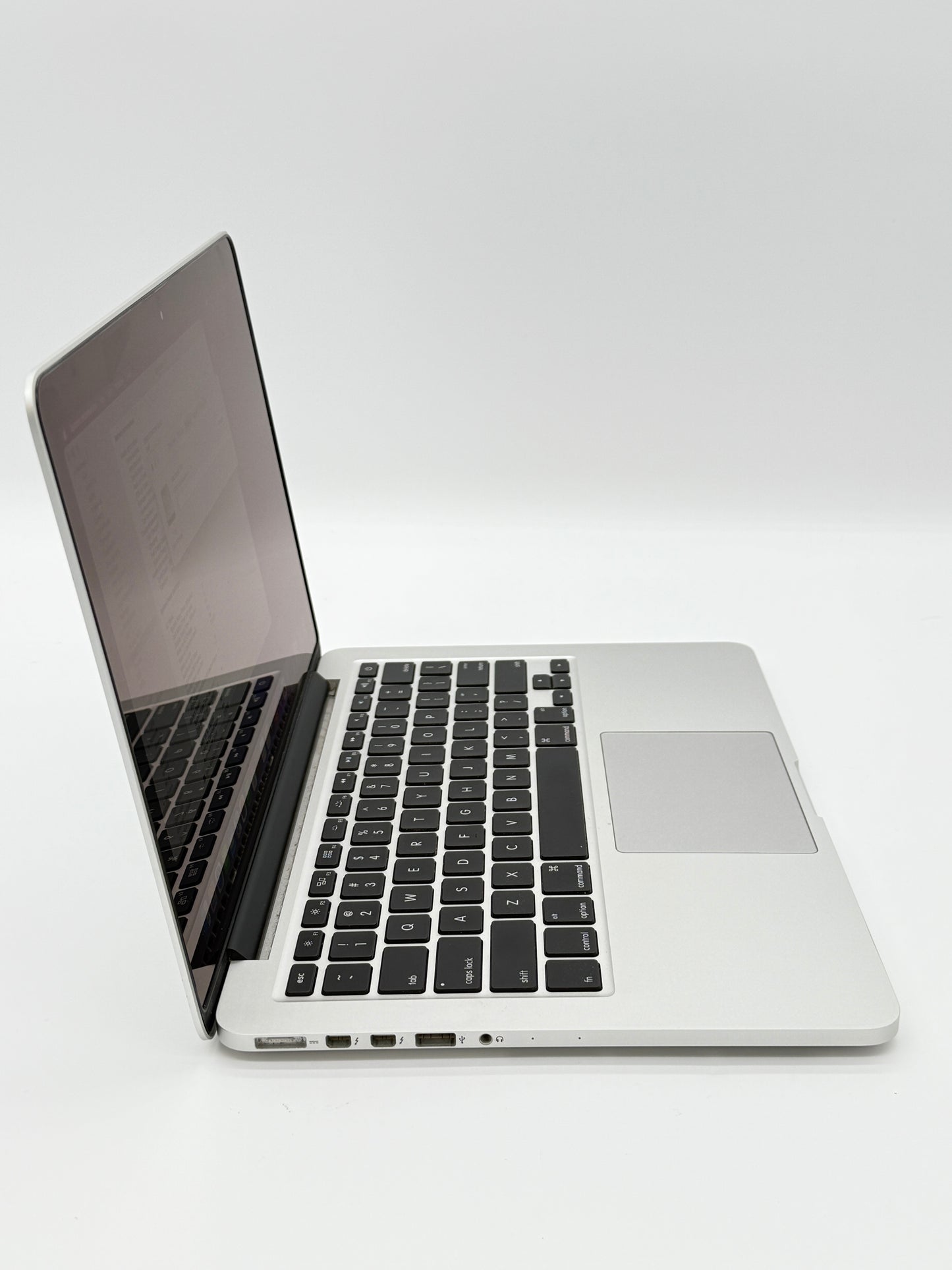 Apple MacBook Pro 13" A1502 (2015) - Core i7, 16GB RAM, 1TB HD - Gray - Used