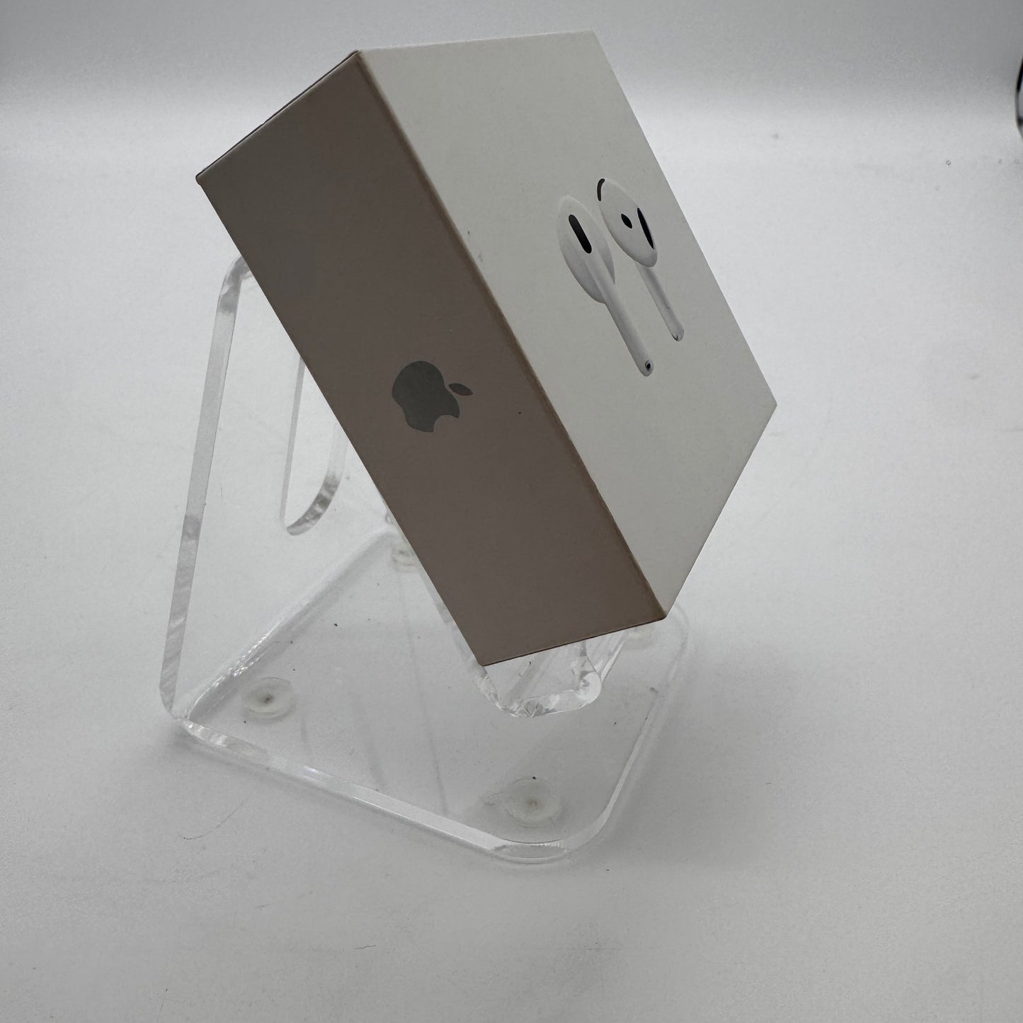 Apple AirPods (4th Gen) Complete Set A3058 A3050 A3053 - White - New In Box