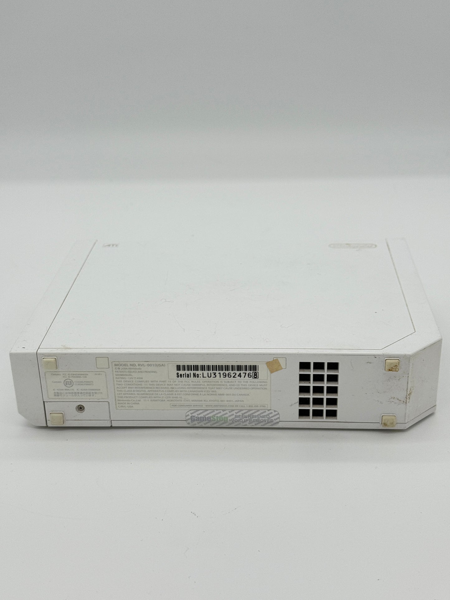 Nintendo Wii (RVL-001) 2006 - White Video Game System with Controller