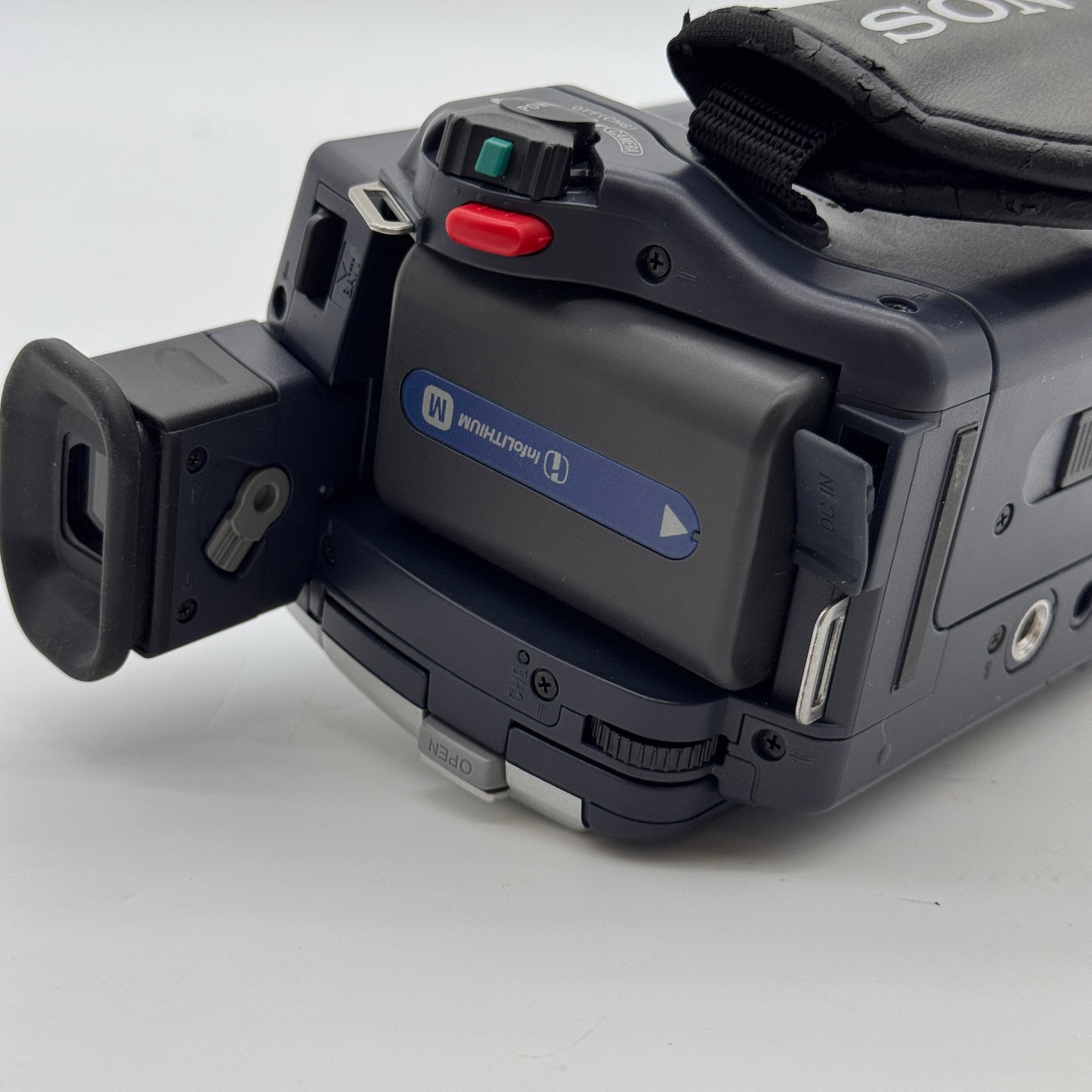SONY Handycam CCD-TRV318 Video Camera Camcorder Gray