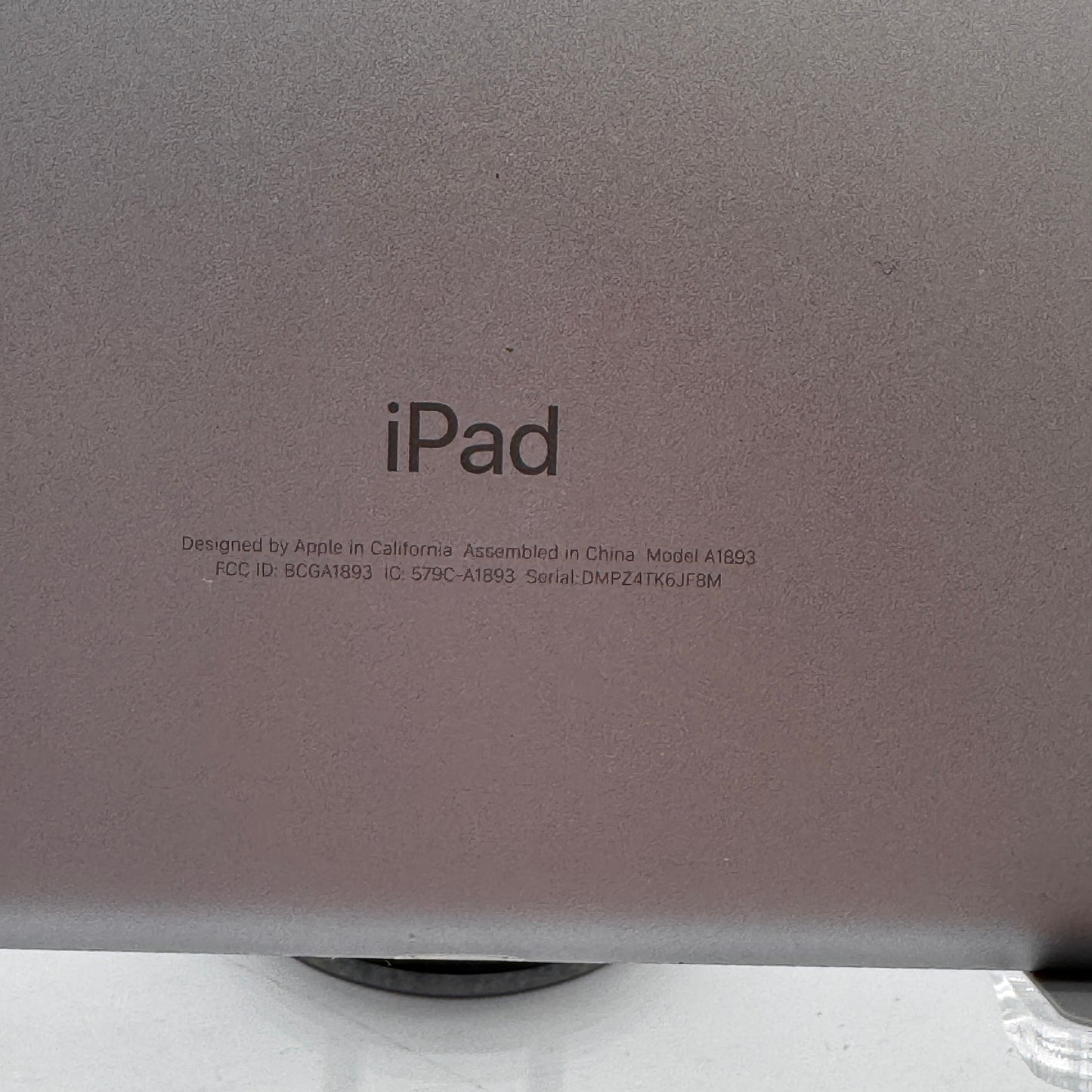 Apple iPad 6th Gen A1893 9.7in 128GB Wi-Fi Space Gray