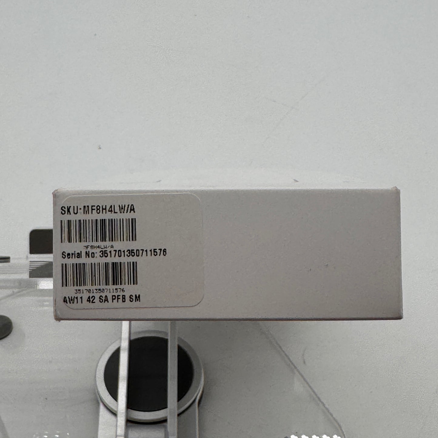 Apple Watch Series 11 42mm Cellular A3335