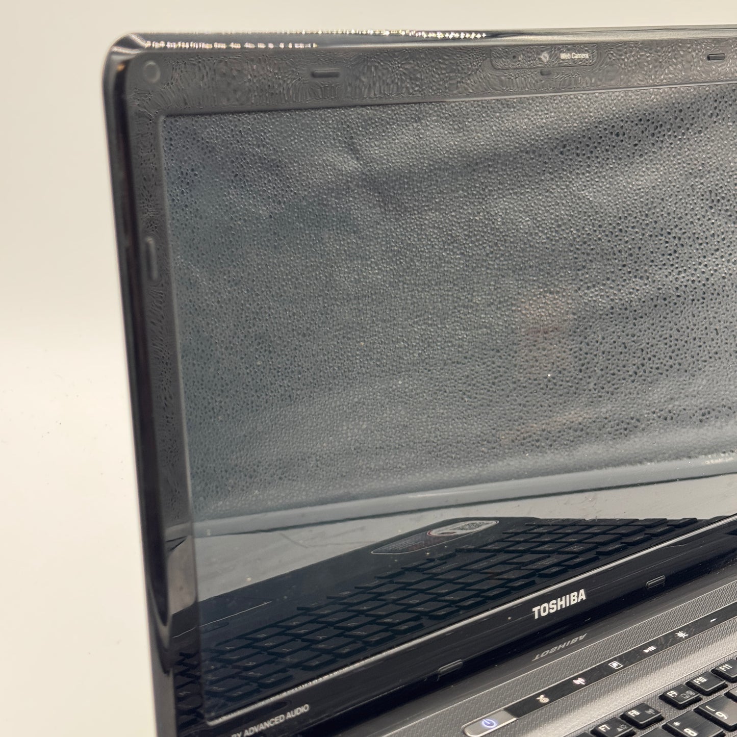 Toshiba Satellite A665-S5170 Laptop 15-inch i3-M380 6GB RAM 500GB Black