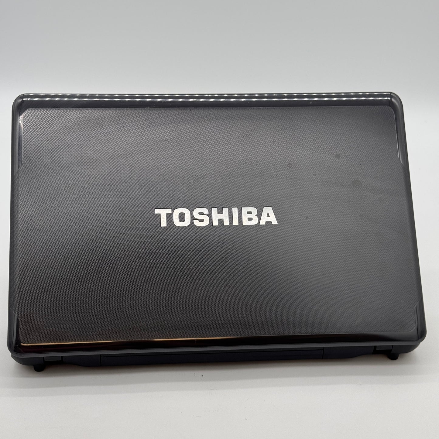Toshiba Satellite A665-S5170 Laptop 15-inch i3-M380 6GB RAM 500GB Black