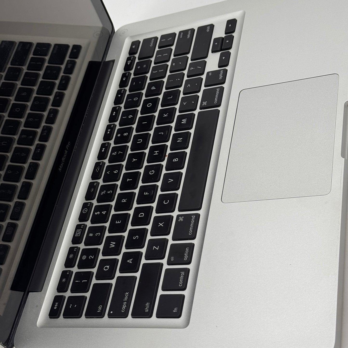 Apple MacBook Pro 13" A1278 2009 128GB 2GB RAM Gray BROKEN