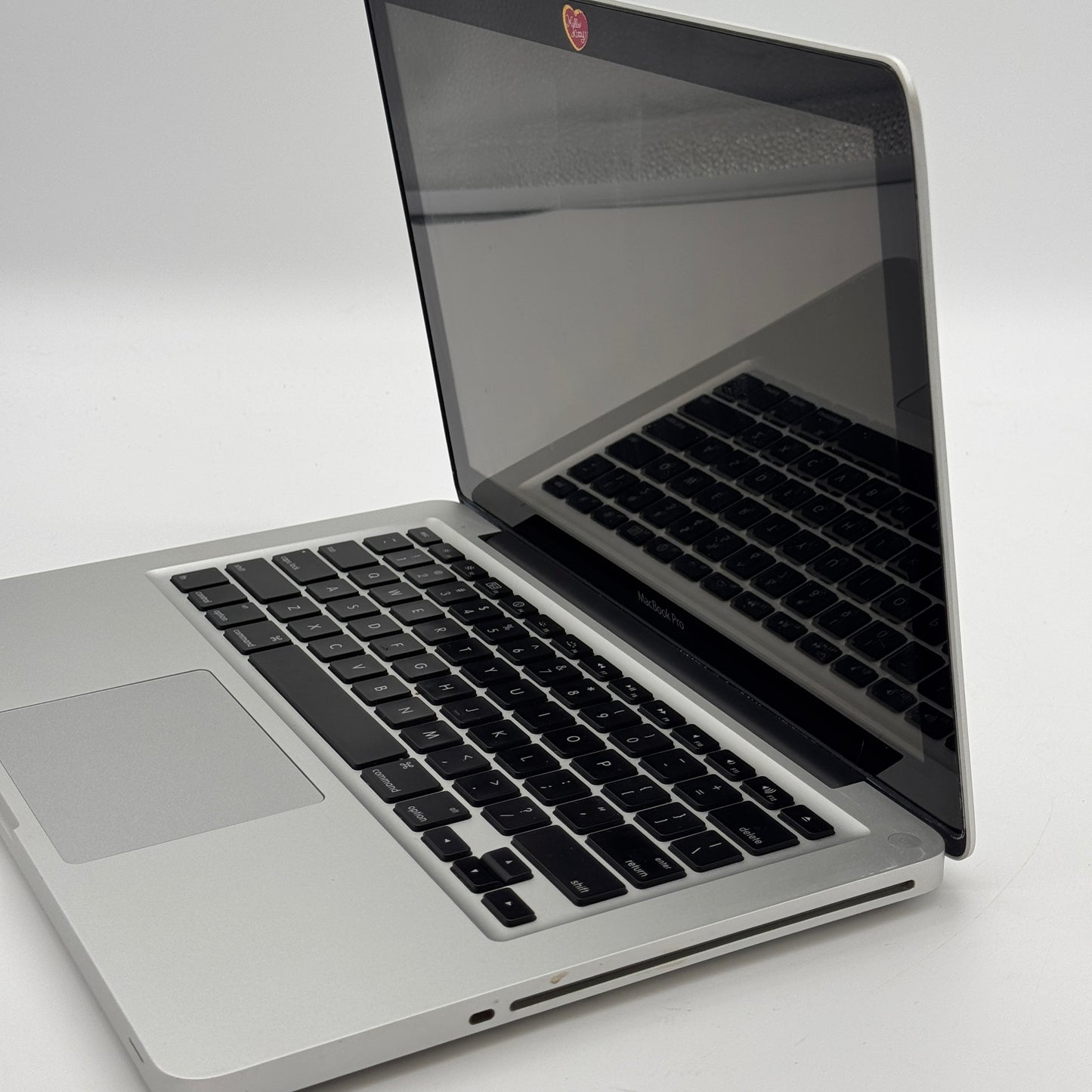 Apple MacBook Pro 13" A1278 2009 128GB 2GB RAM Gray BROKEN