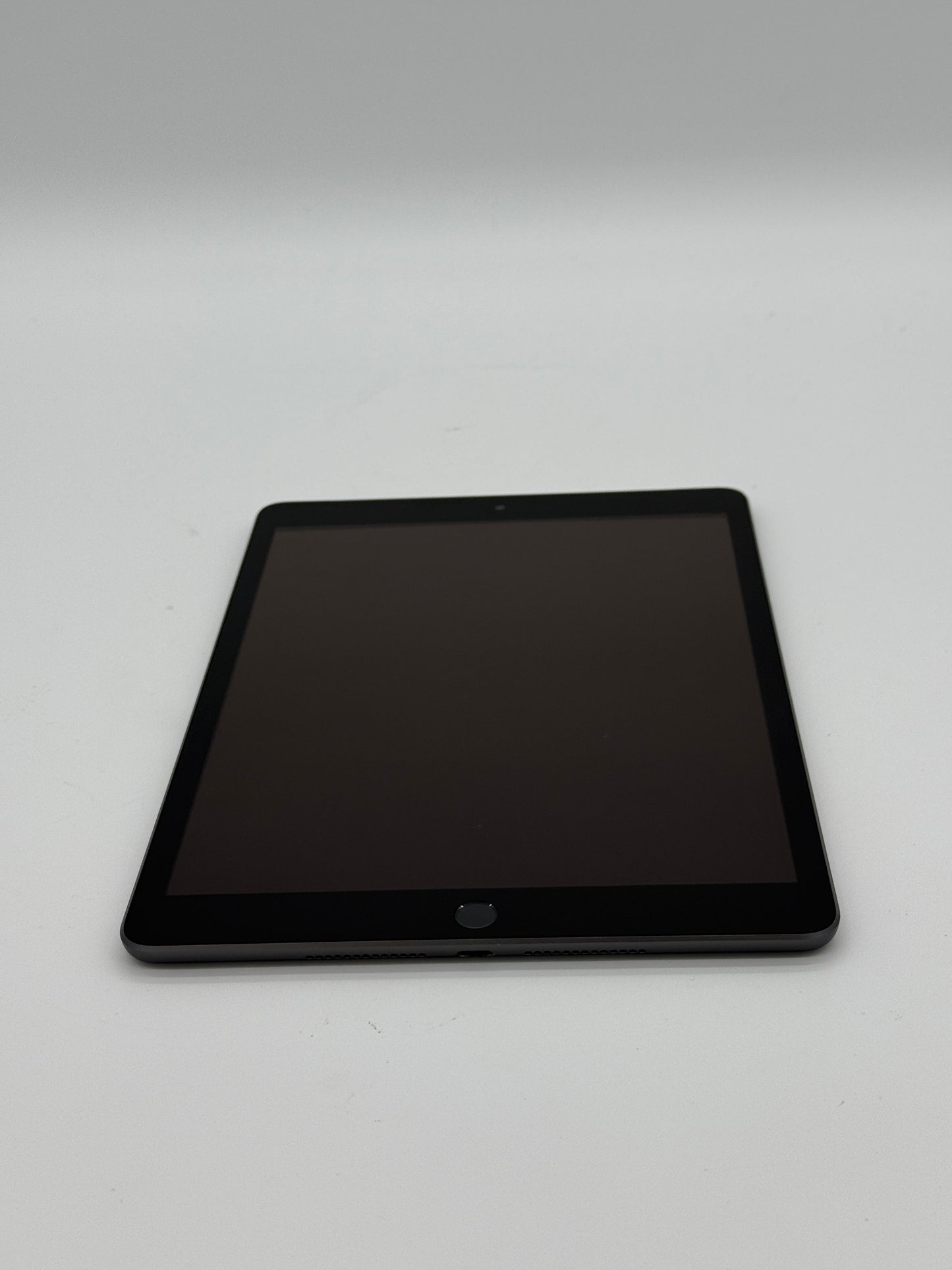 Apple iPad (9th Gen) A2603 - Space Gray - 64GB, Cellular, Unlocked - Used