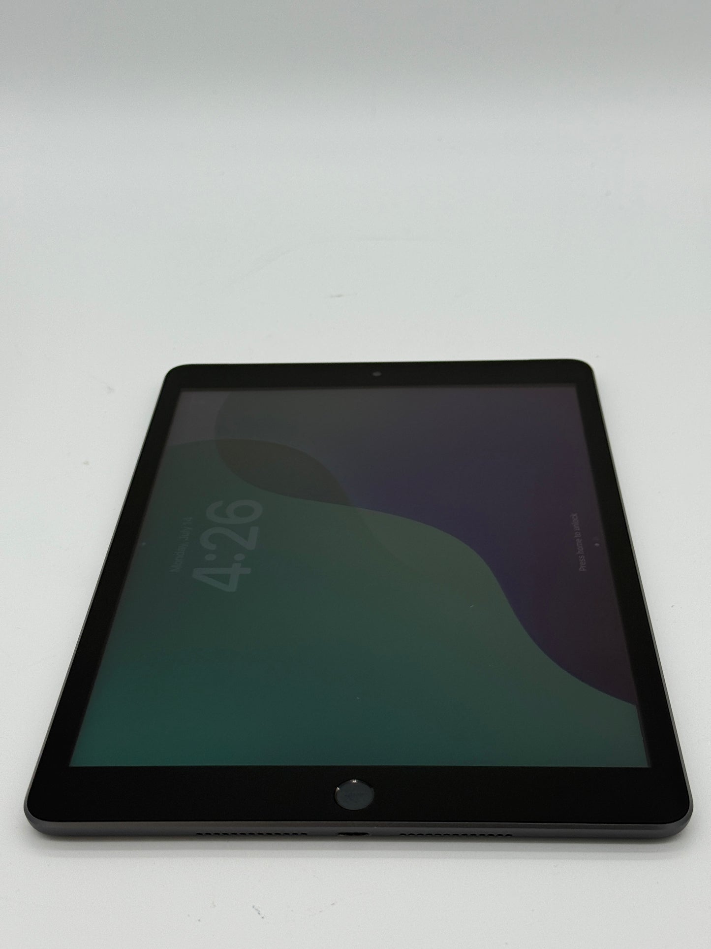Apple iPad (9th Gen) A2603 - Space Gray - 64GB, Cellular, Unlocked - Used