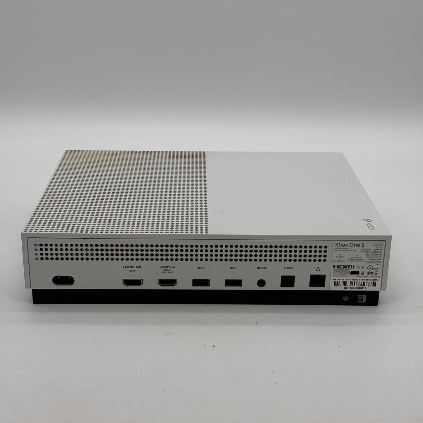Microsoft Xbox One S (1681) 2016 - Broken Console - White - 500GB