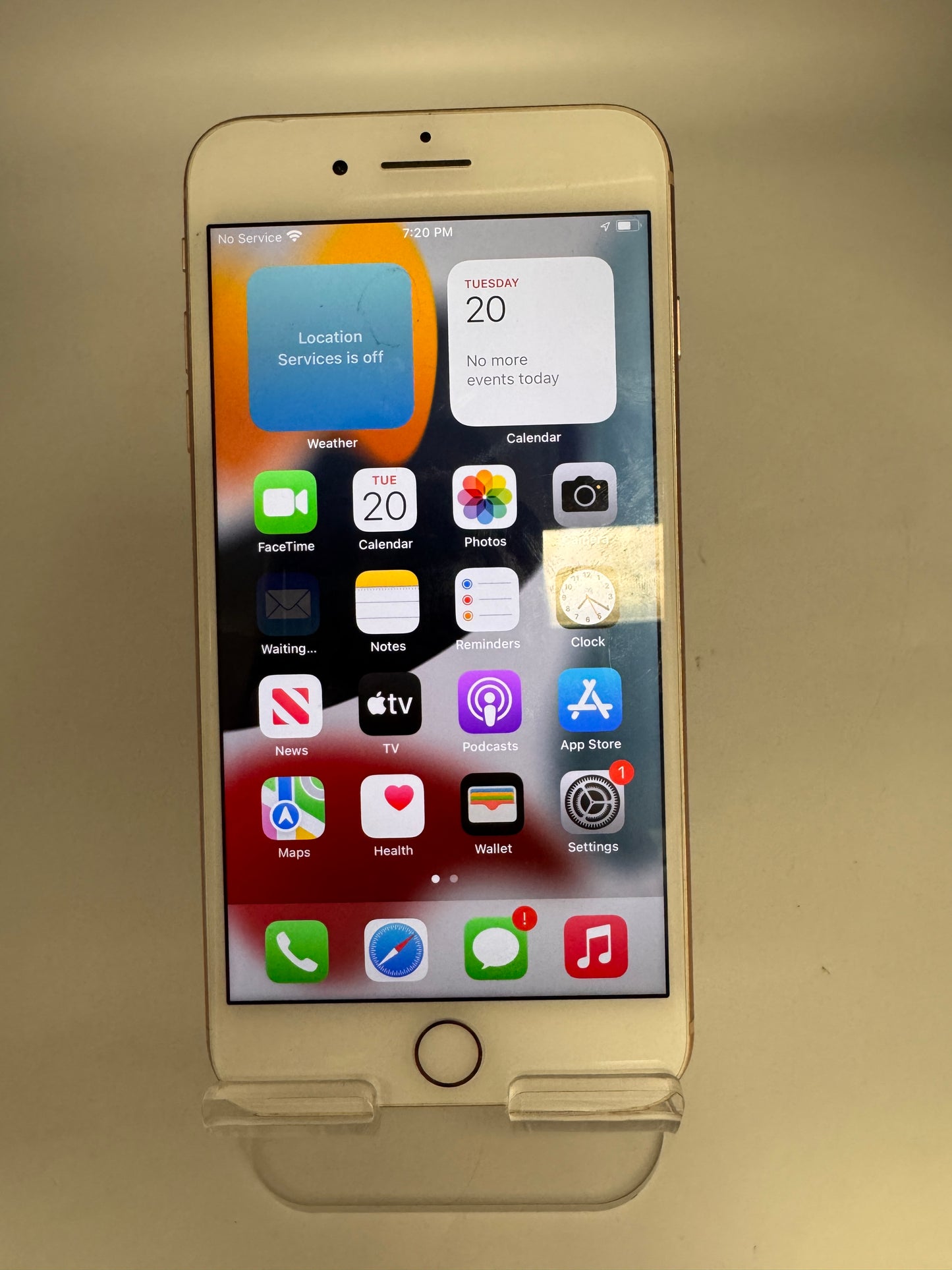 Apple iPhone 8 Plus 64GB Gold - Broken Condition