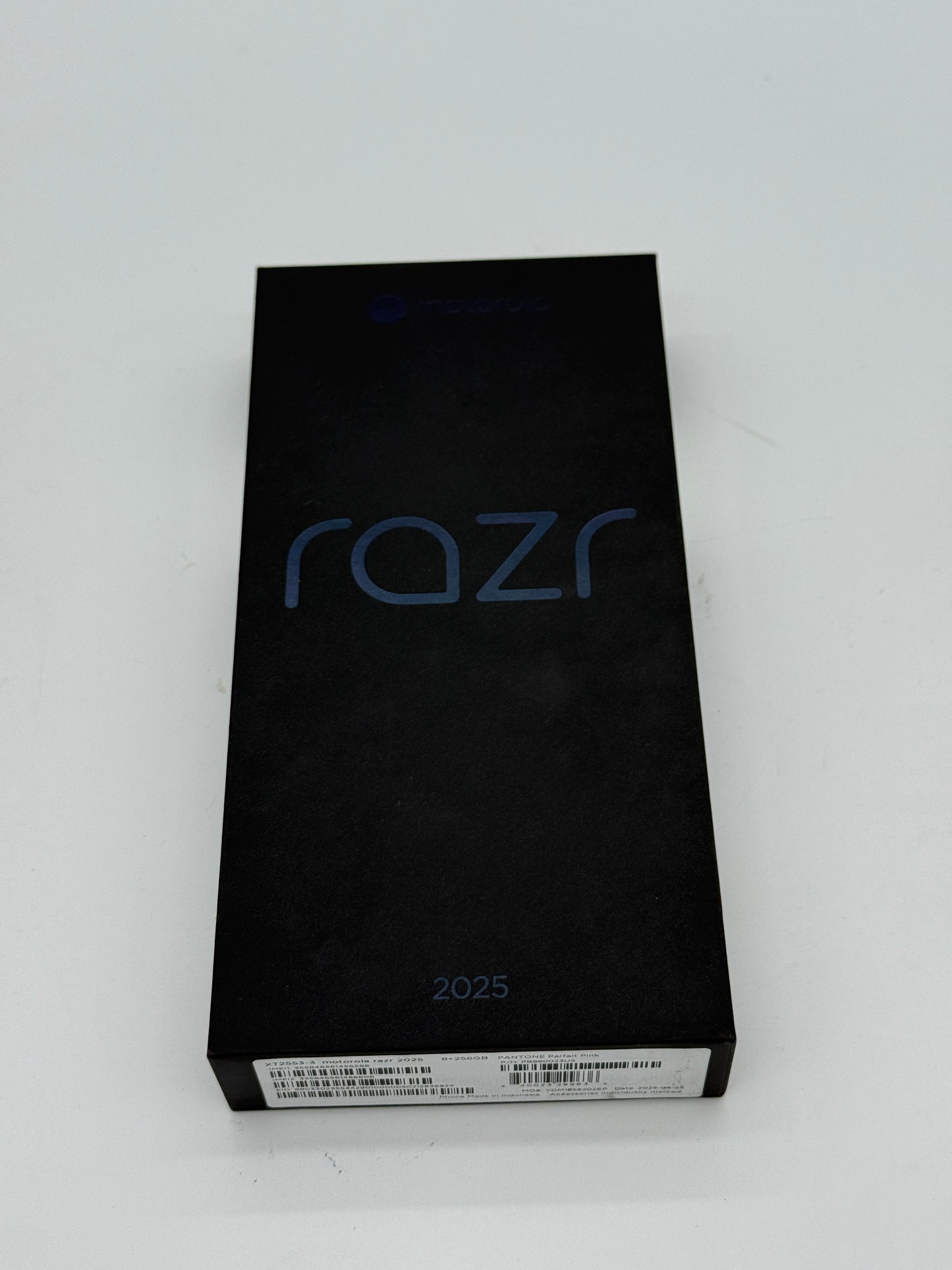 New Motorola razr 2025 (XT2553-3) Cell Phone - Pink - 256GB - Unlocked