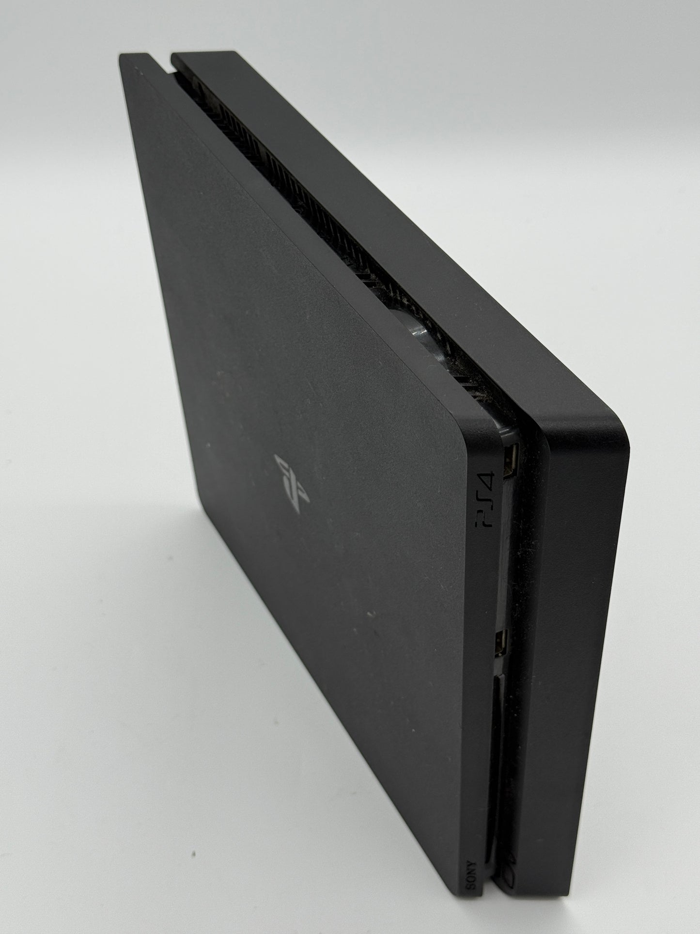 Order NY04-16385 - Sony PS4 CUH-2015A Video Game System
