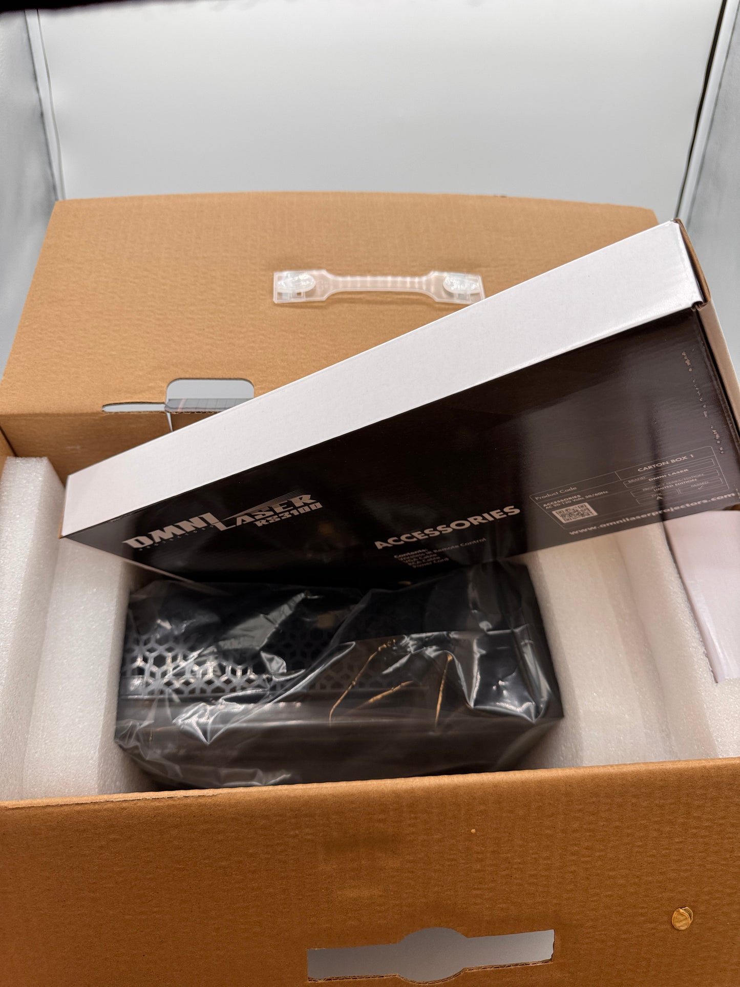 Omni Laser RS3100 Projector 8K Ultra HD Gray New In Box