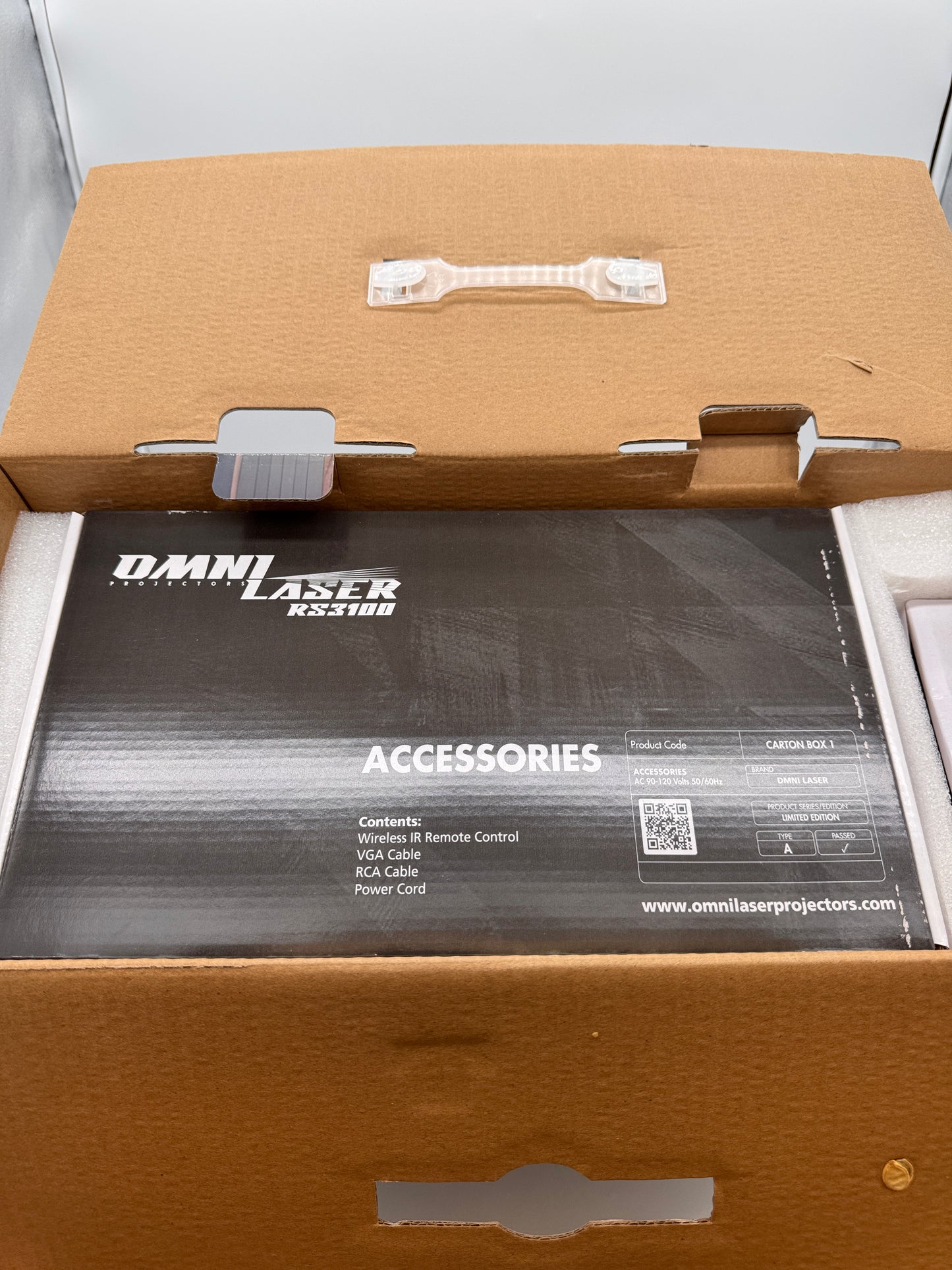 Omni Laser RS3100 Projector 8K Ultra HD Gray New In Box
