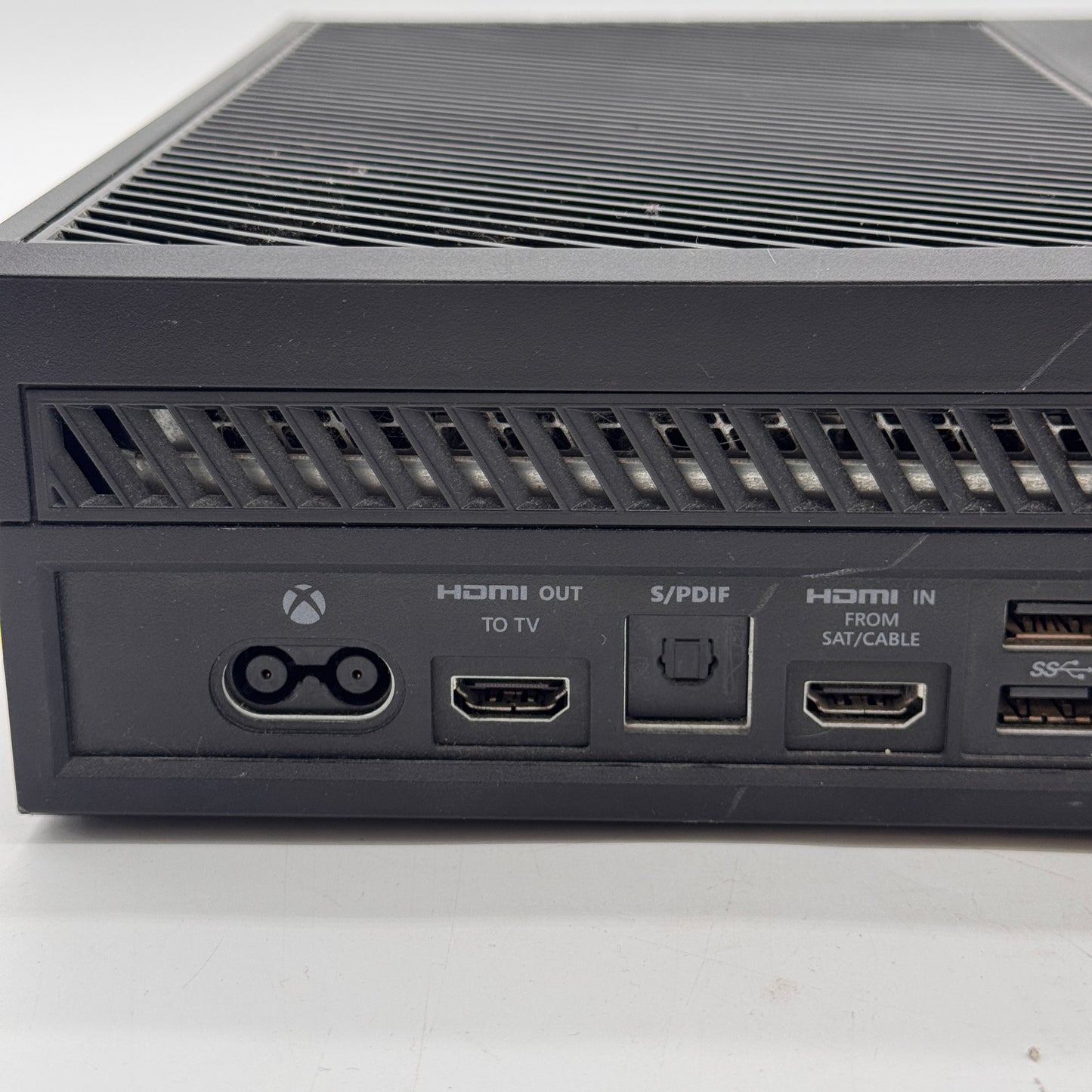 Microsoft Xbox One 1540 500GB Video Game Console