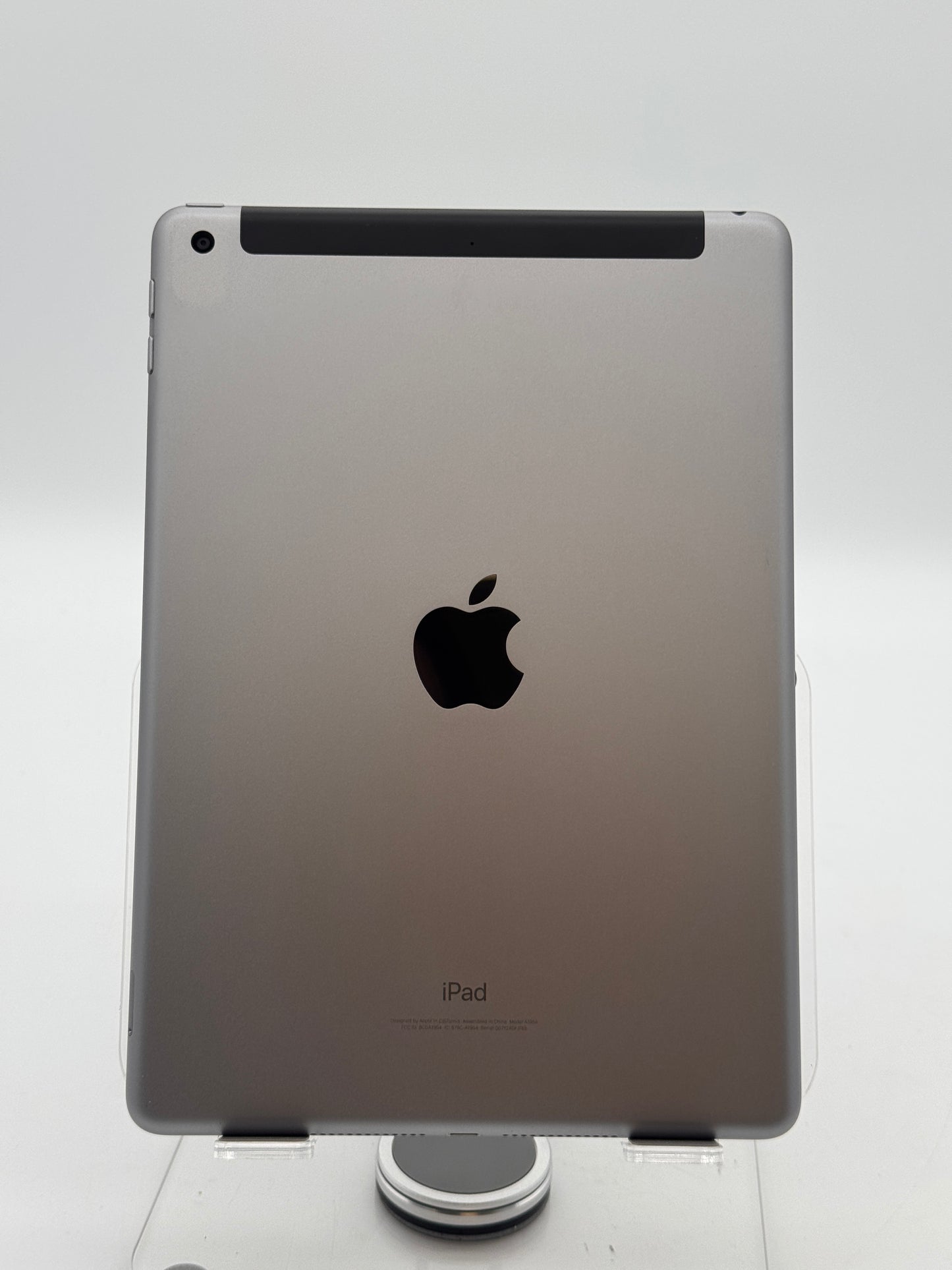 Apple iPad 6th Gen A1954 9.7 Inch Wi-Fi Only Gray
