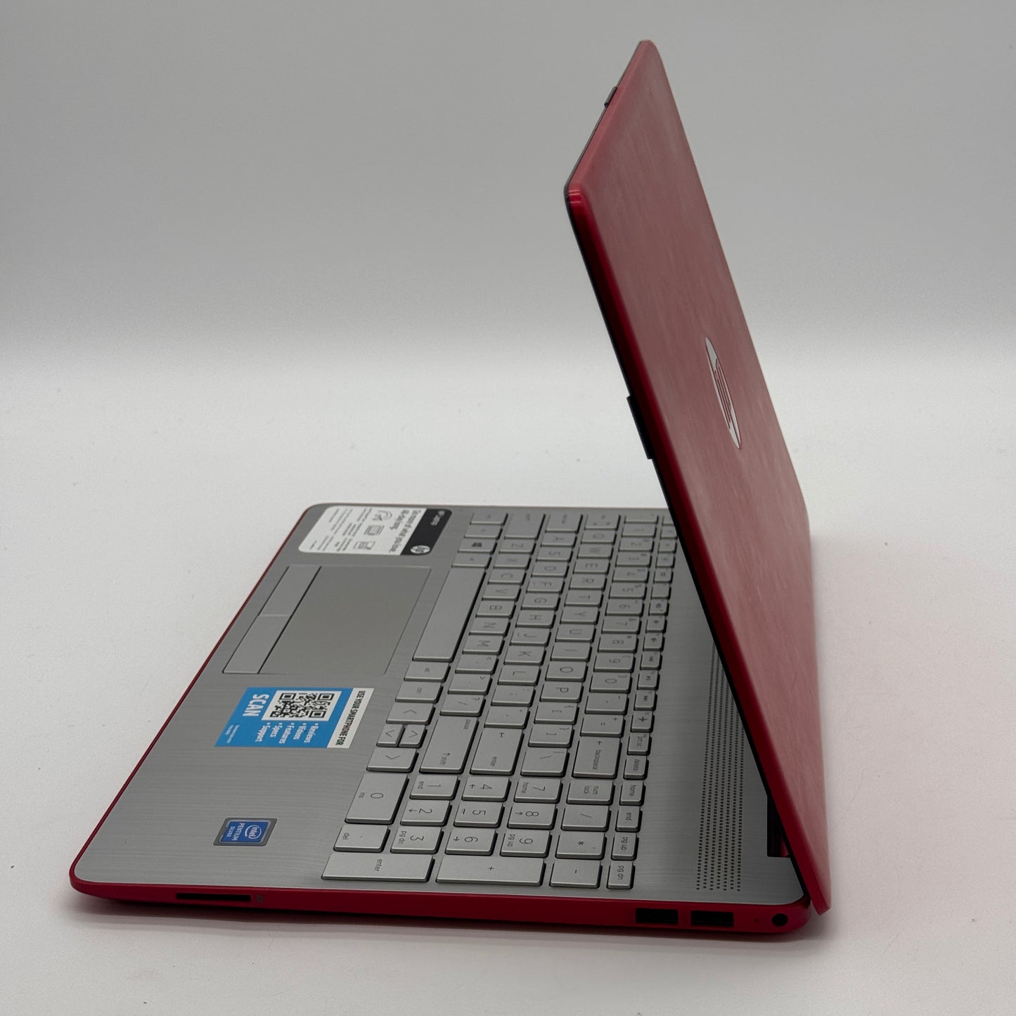 HP 15-DW0081WM 15in 500 GB Intel Pentium 2.70 GHz 4GB Laptop