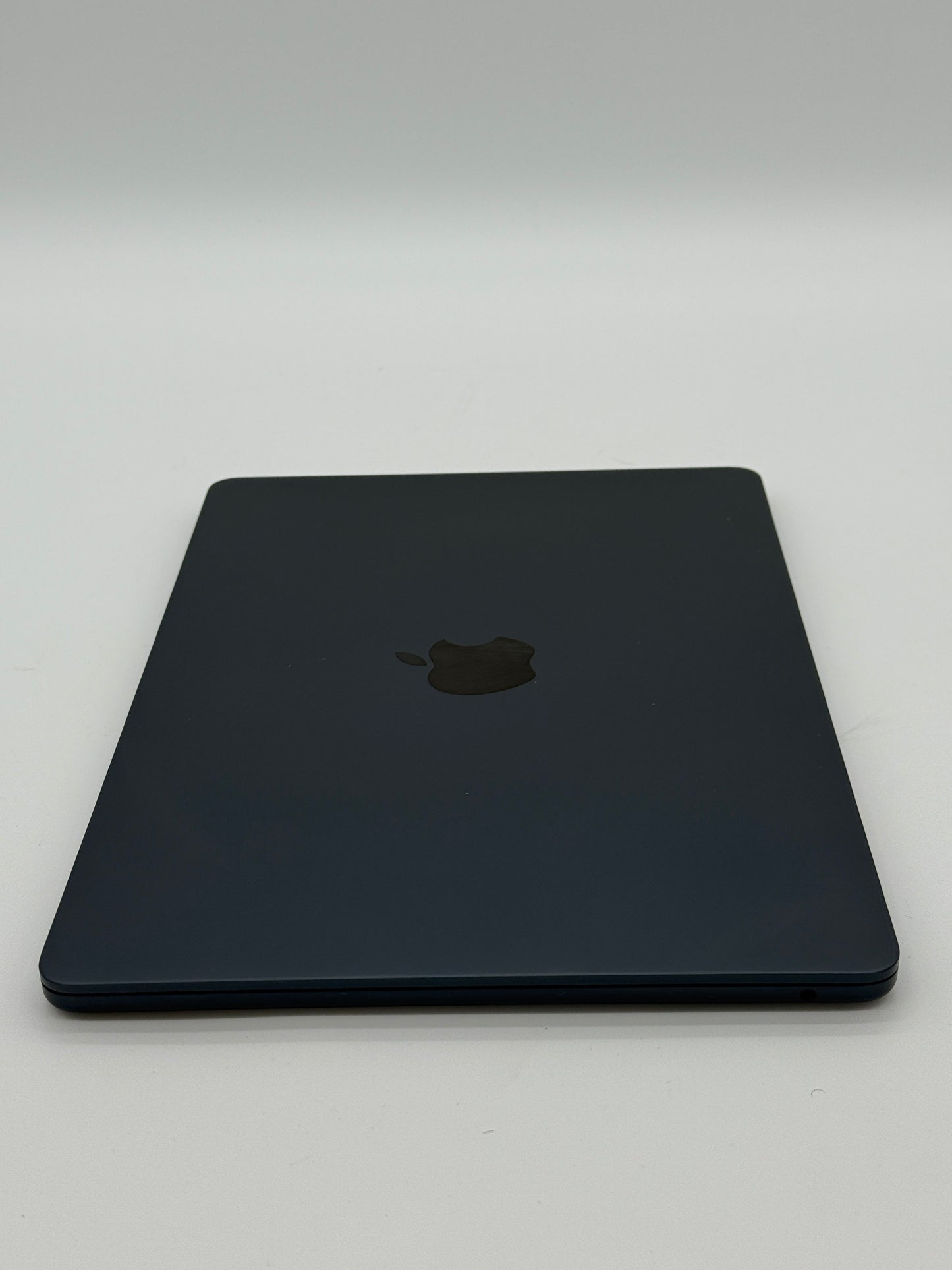 Apple MacBook Air M2 A2681 2022 - 8GB RAM, 256GB, Blue - Used 17 Cycle Count