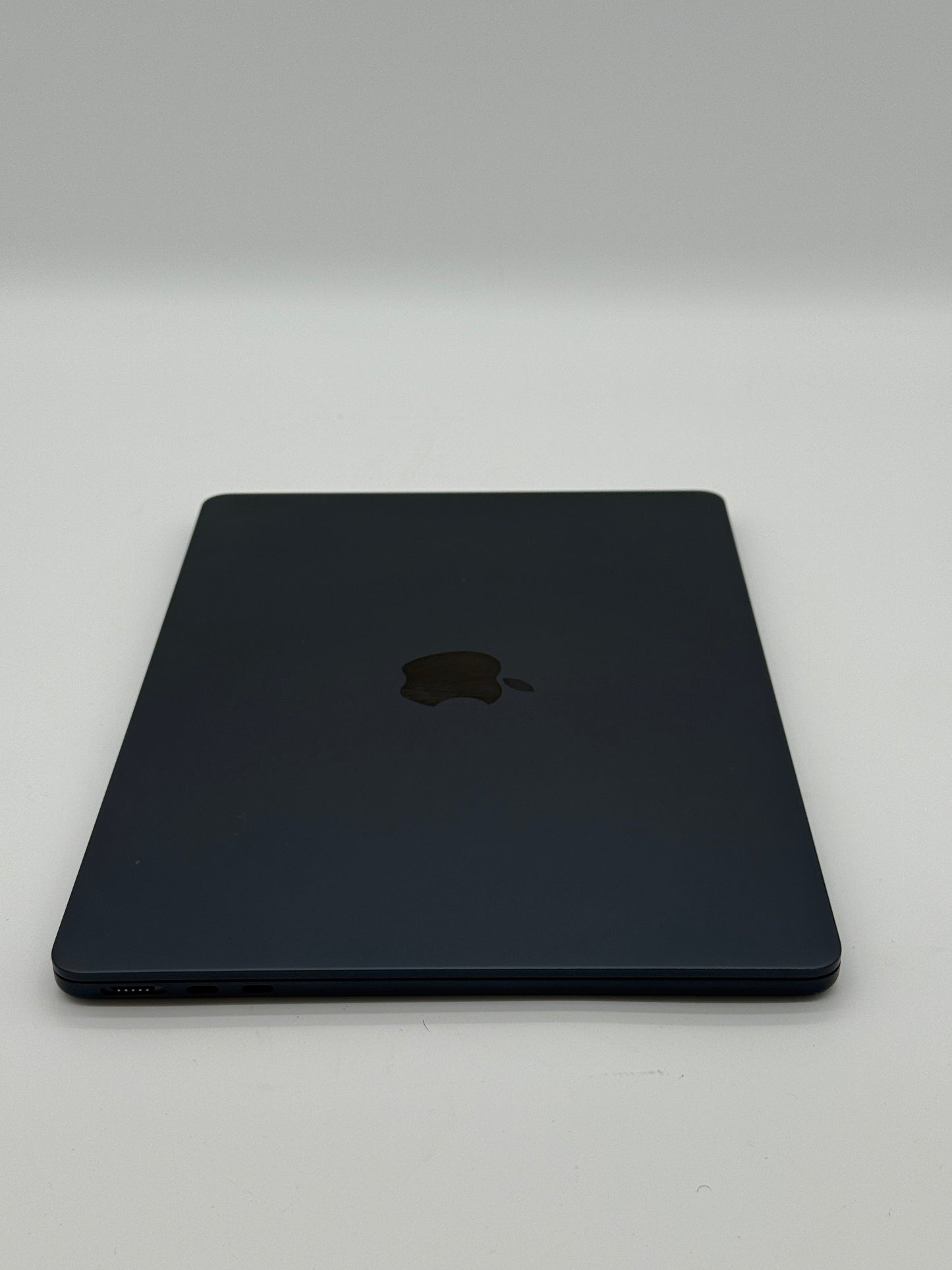 Apple MacBook Air M2 A2681 2022 - 8GB RAM, 256GB, Blue - Used 17 Cycle Count