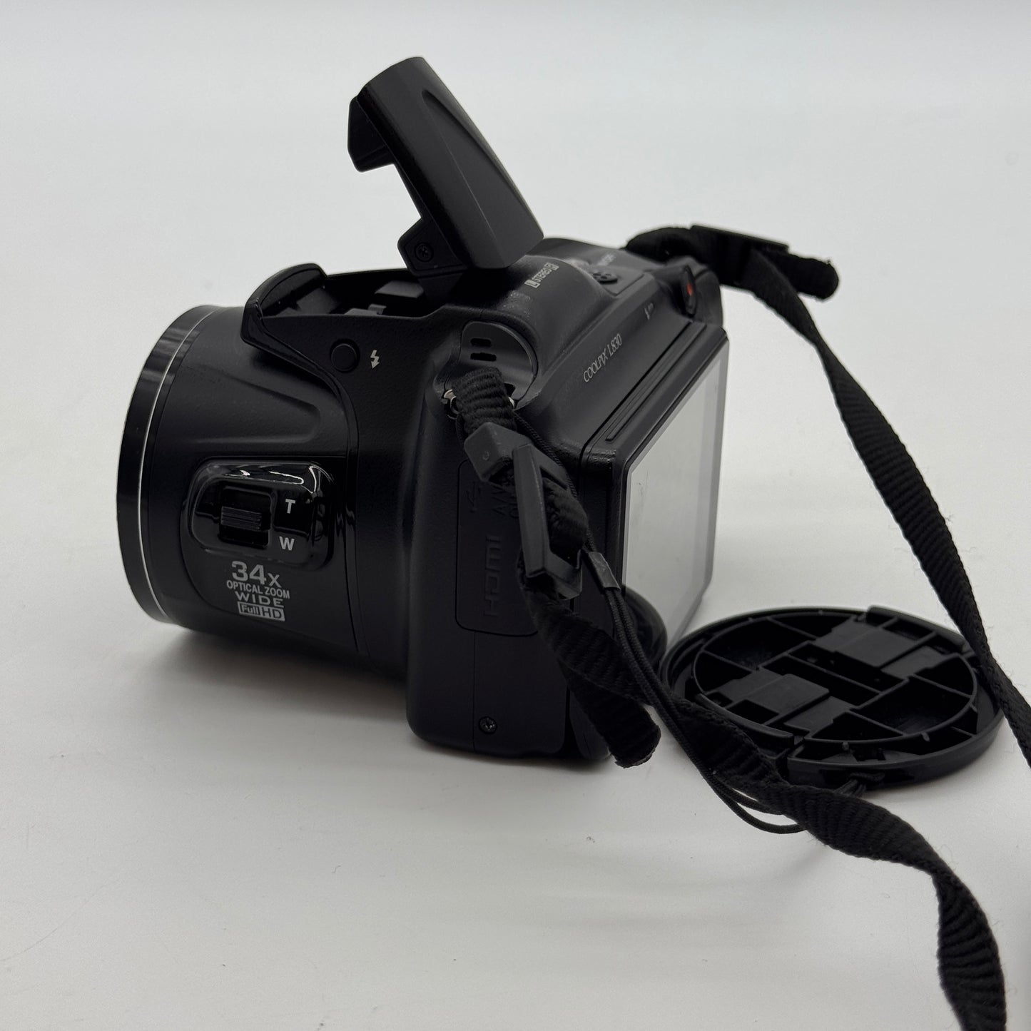 Nikon D5100 Digital SLR Cameras With 18-55mm f/3.5-5.6G VR Lens