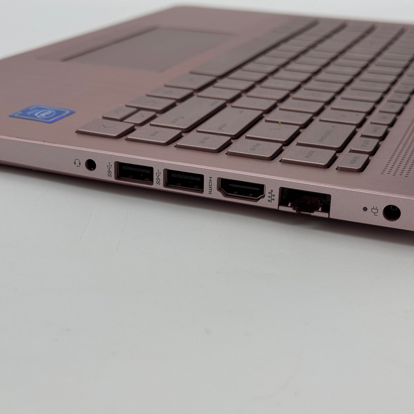 HP 14-cf2112wm 14" (64GB eMMC, Intel Celeron 1.10GHz, 4GB RAM)