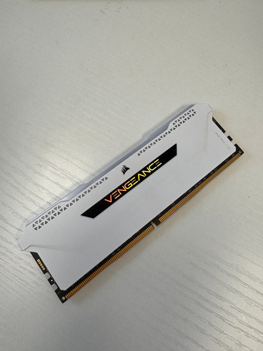 Corsair Vengeance RGB Pro DDR4 32GB (2x16GB) 3200MHz White