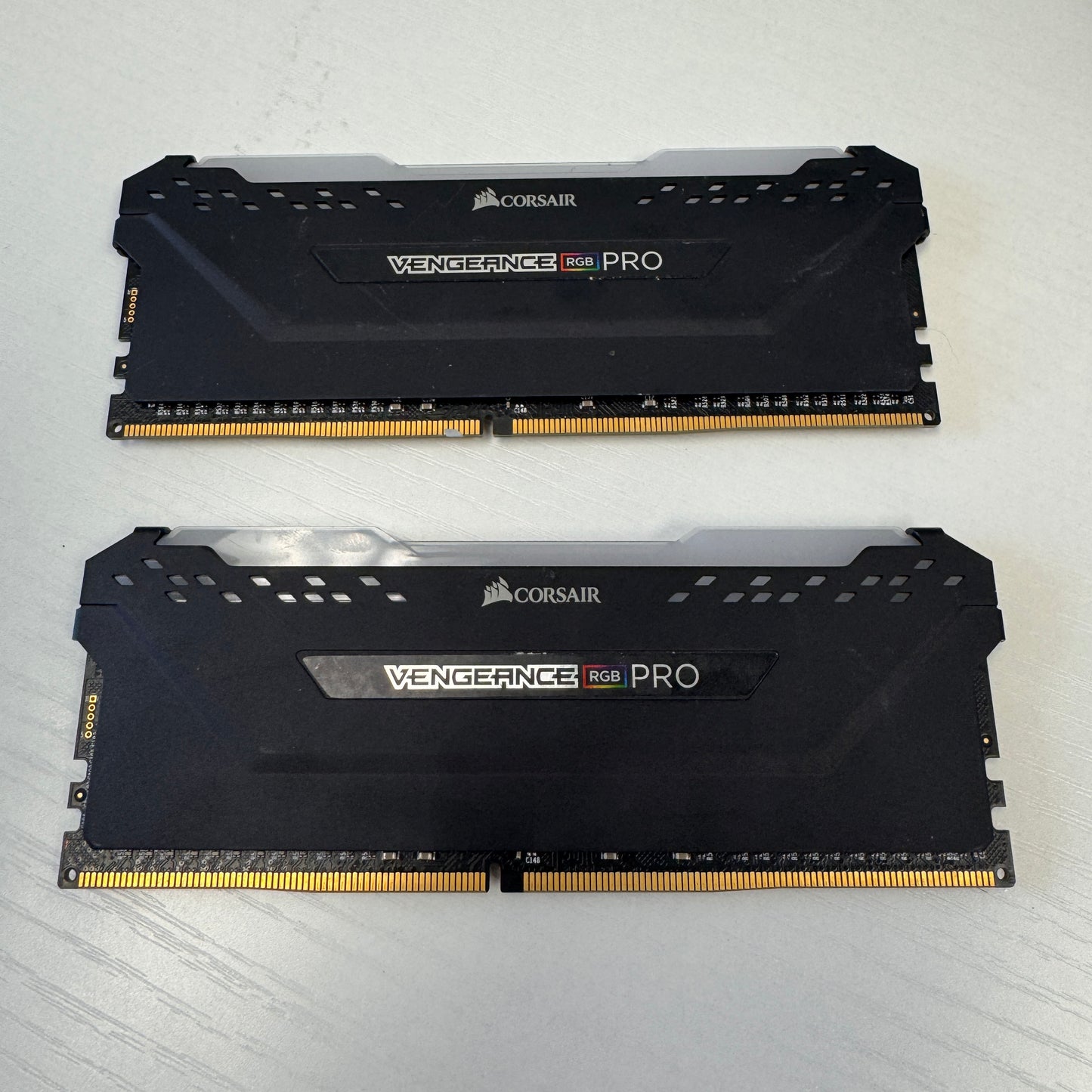 Corsair Vengeance RGB Pro 32GB (2x16GB) RAM DDR4 3200MHz