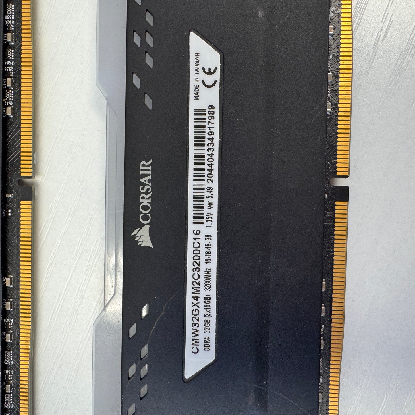 Corsair Vengeance RGB Pro 32GB (2x16GB) RAM DDR4 3200MHz