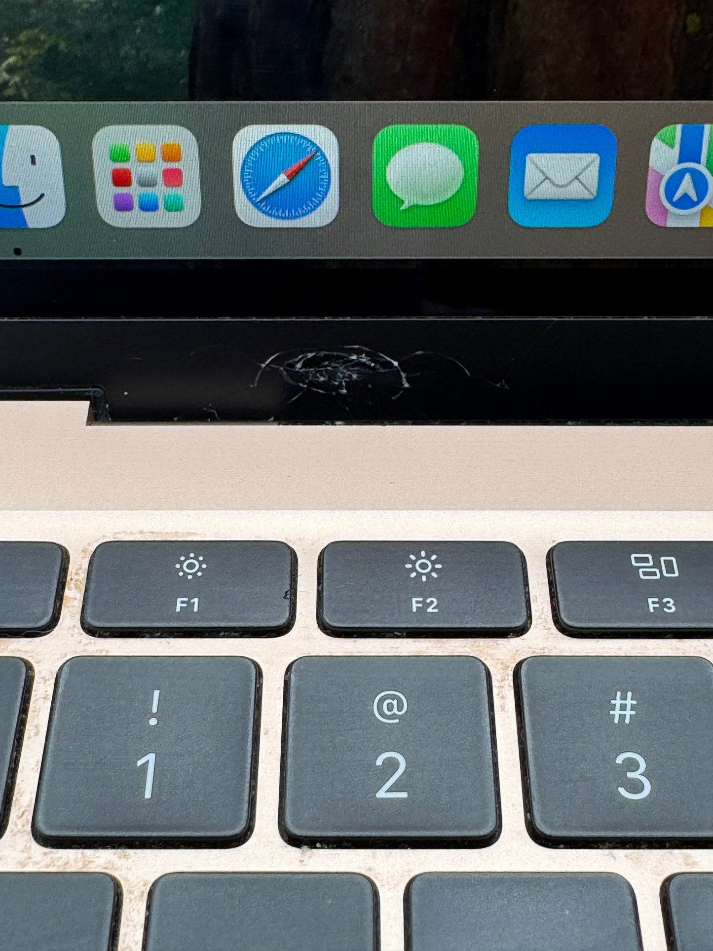Apple MacBook Air 13" Retina A2179 2020 - Broken - Rose Gold