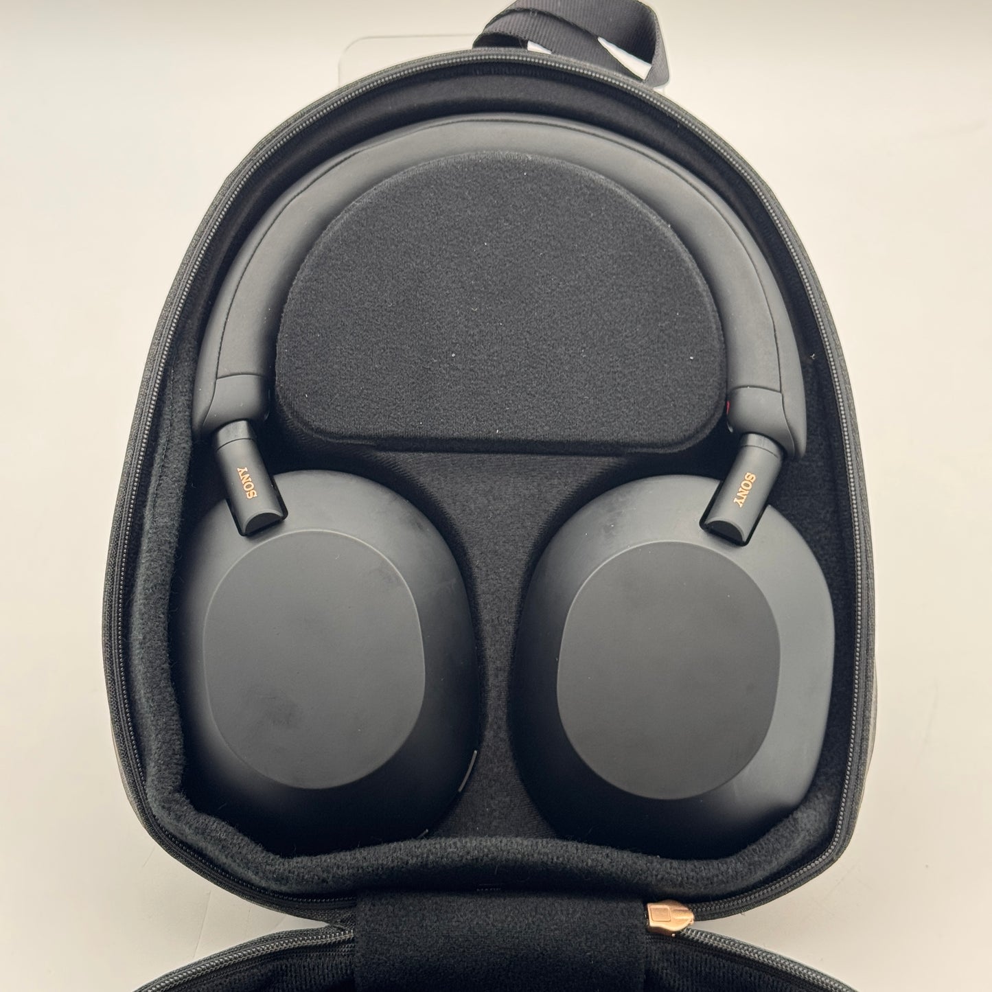 Sony WH-1000XM5 Wireless Noise Canceling Headphones Black EUC Case & Cables