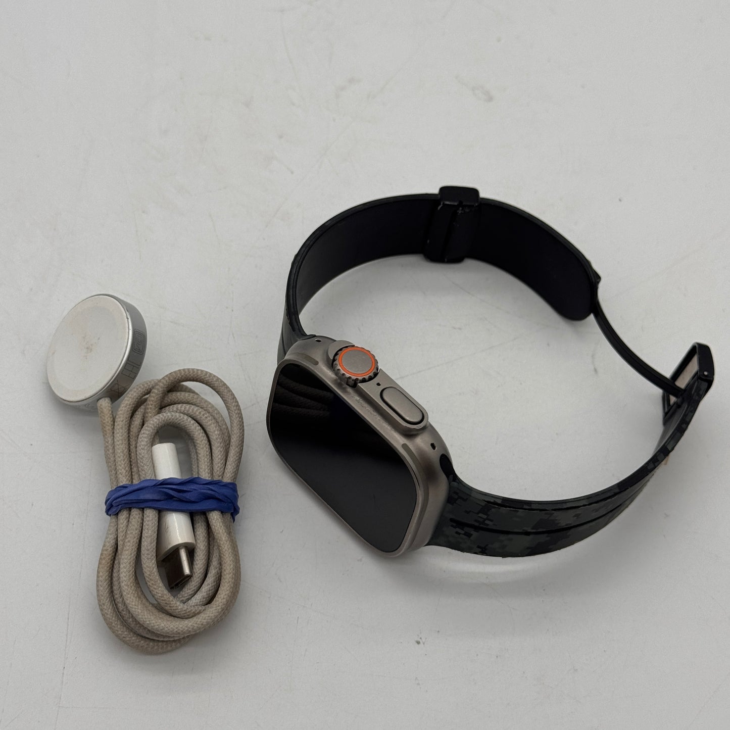 Apple Watch Ultra A2622 49mm Silver Unlocked 2022 Model Used