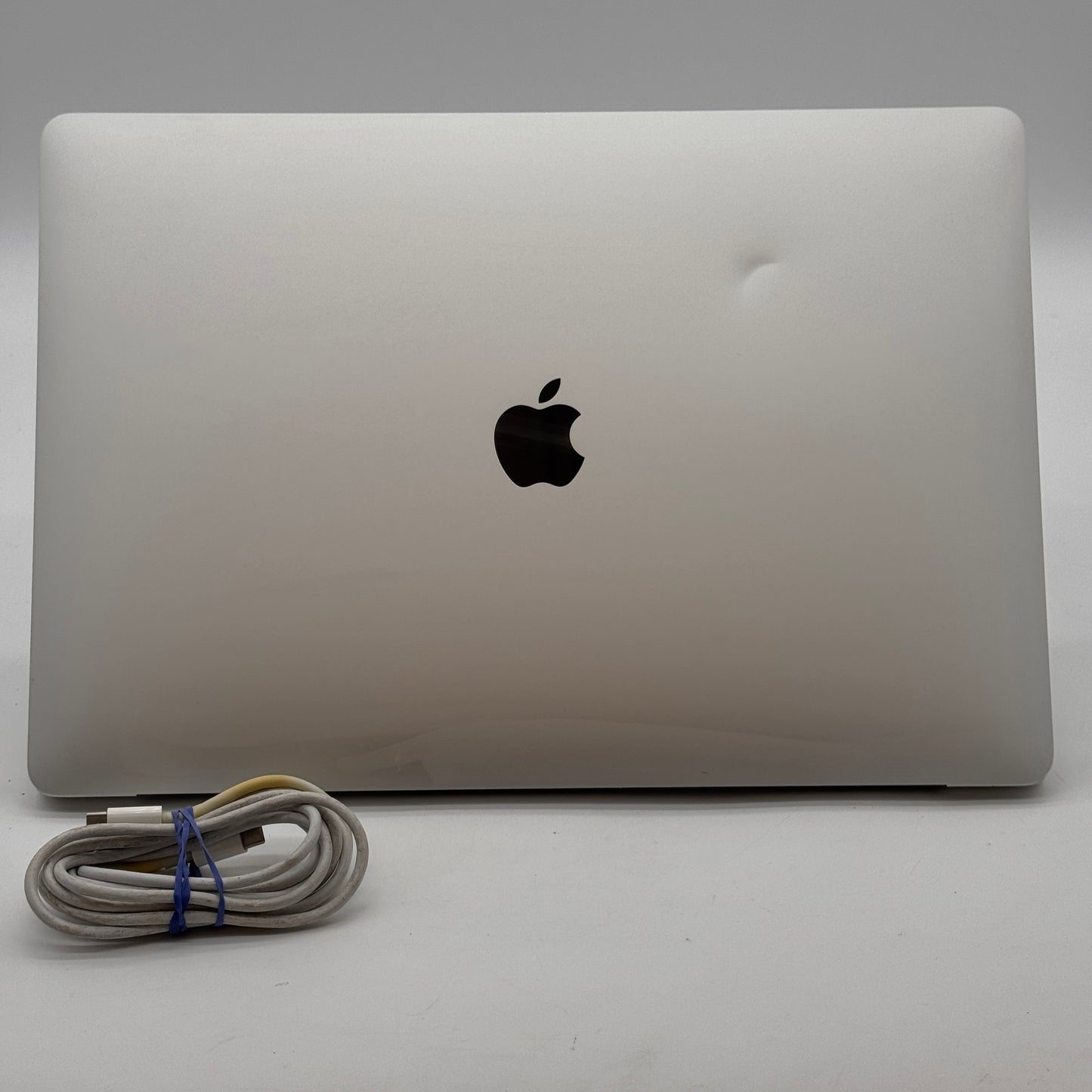 Apple MacBook Pro 15 inch A1707 2016 Core i7 16GB 256GB Gray Used