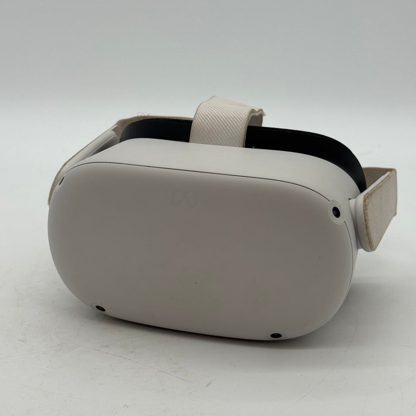 Oculus Quest 2 128GB Video Game System CONTROLLERS BROKEN