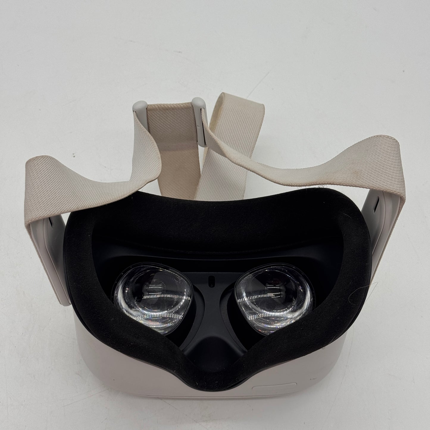 Oculus Quest 2 128GB Video Game System CONTROLLERS BROKEN