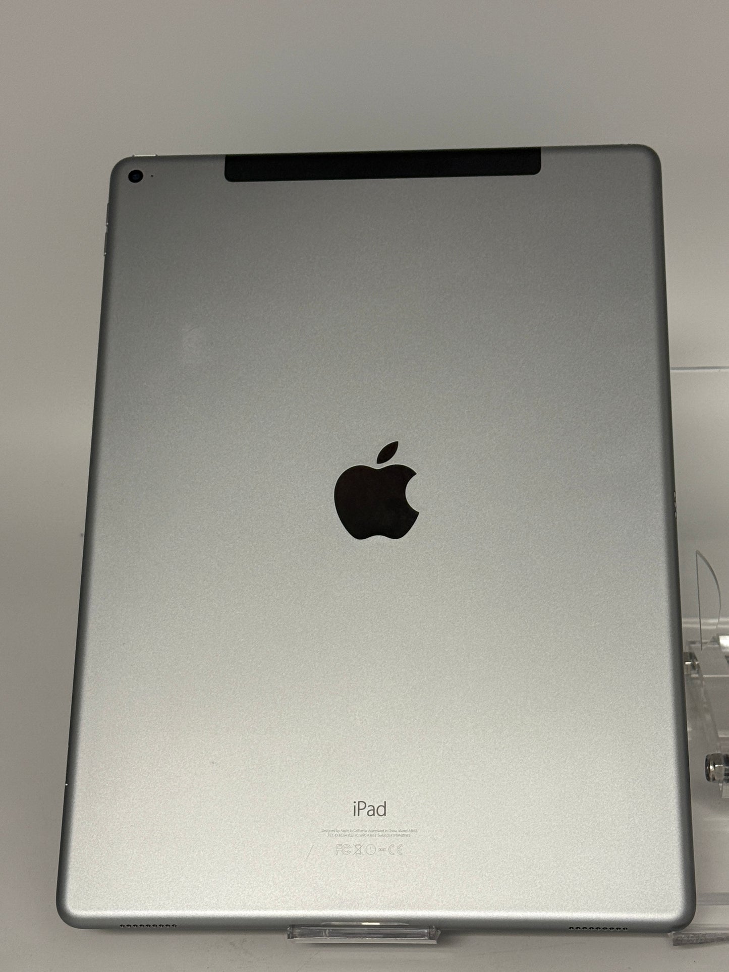 Apple iPad Pro 12.9" (1st Gen, 2015) A1652 - 128GB Gray - Unlocked - Great Condition!