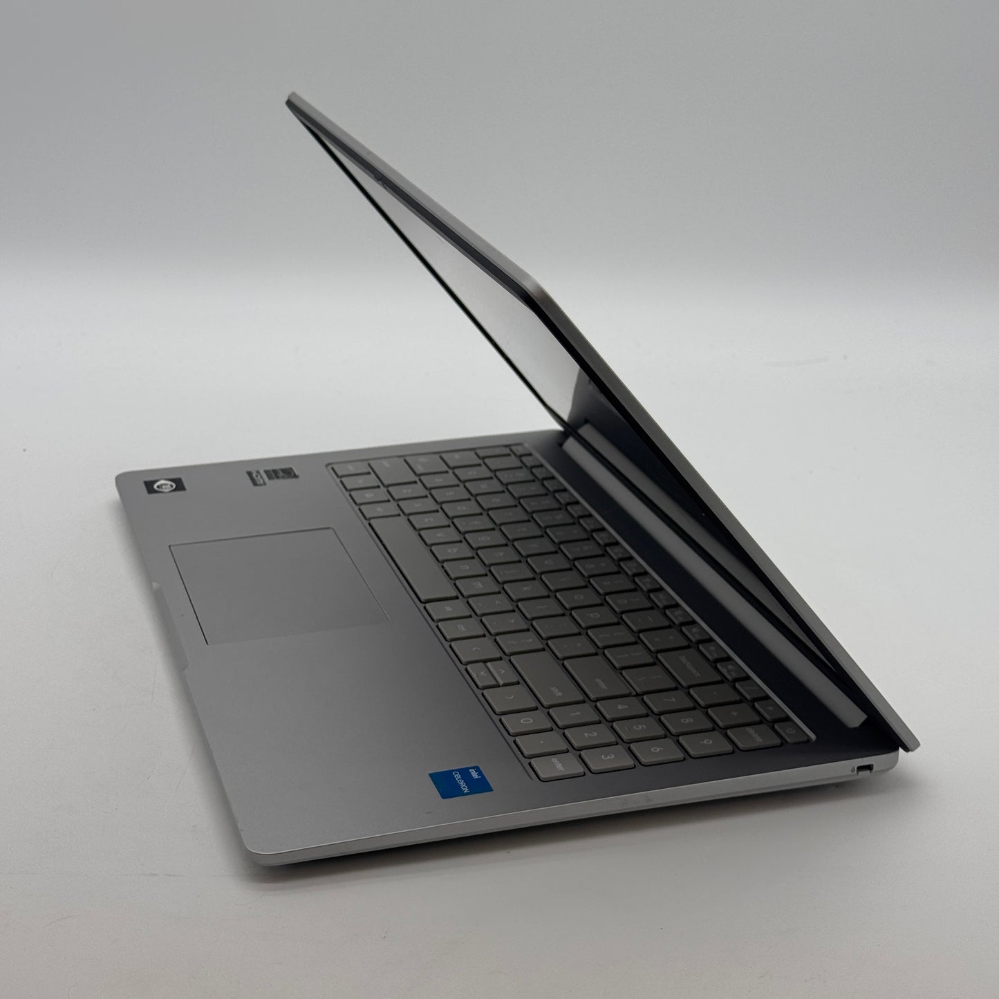Asus Chromebook CX1505CKA 16 Inch Intel Celeron 4GB RAM 128GB Gray Used