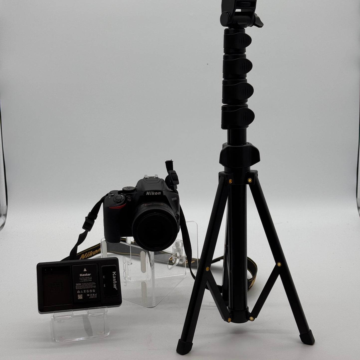 Nikon D3500 24.2 MP DSLR Digital Camera With 2 Batteries & Lense
