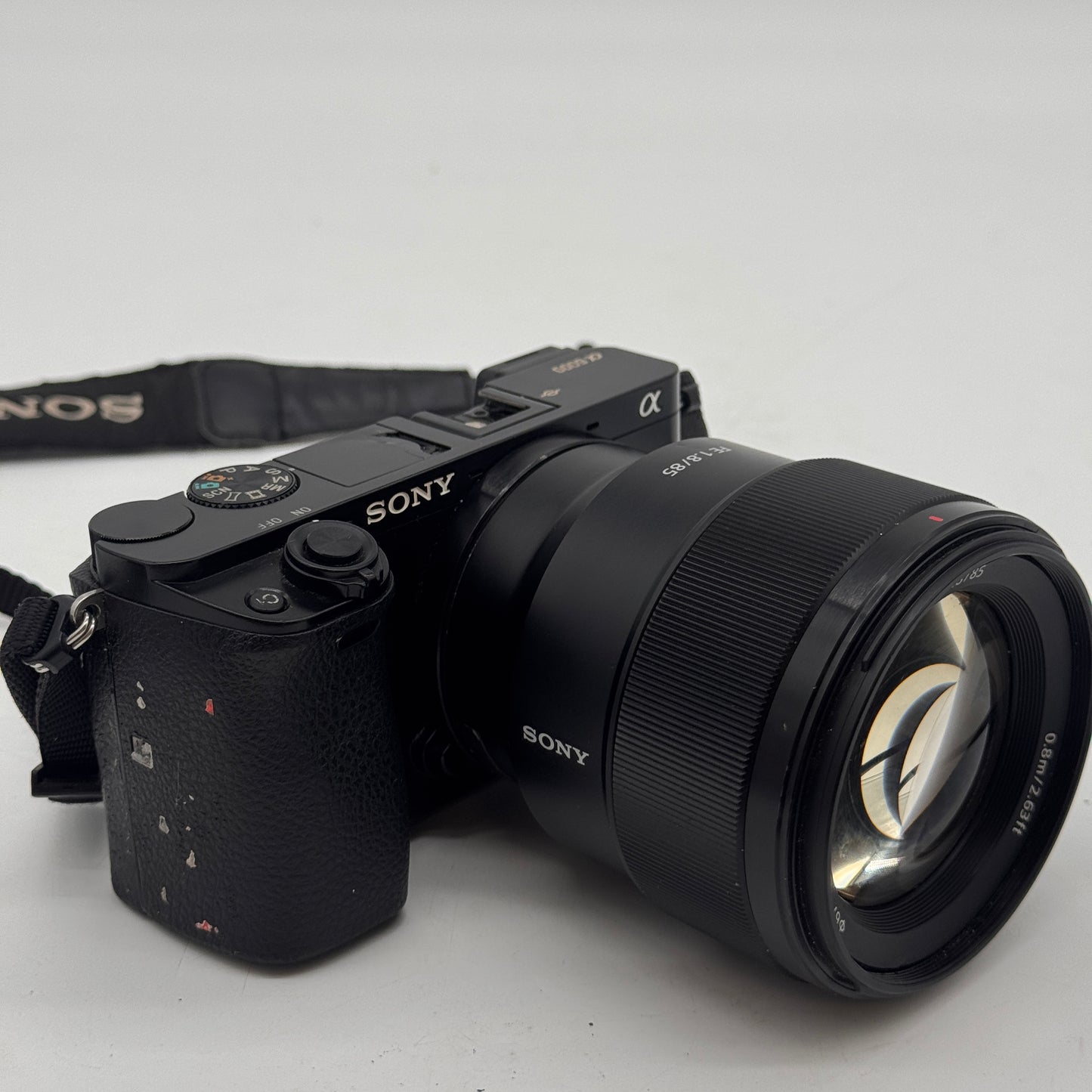 Sony A6000 Digital Camera Black - Broken Flash with Cosmetic Issues