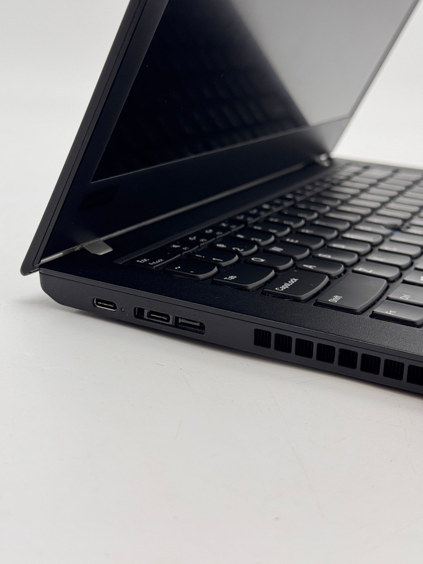 Lenovo Thinkpad T480 Laptop - Black - Broken Parts - Core i7, 16GB RAM, 256GB HDD
