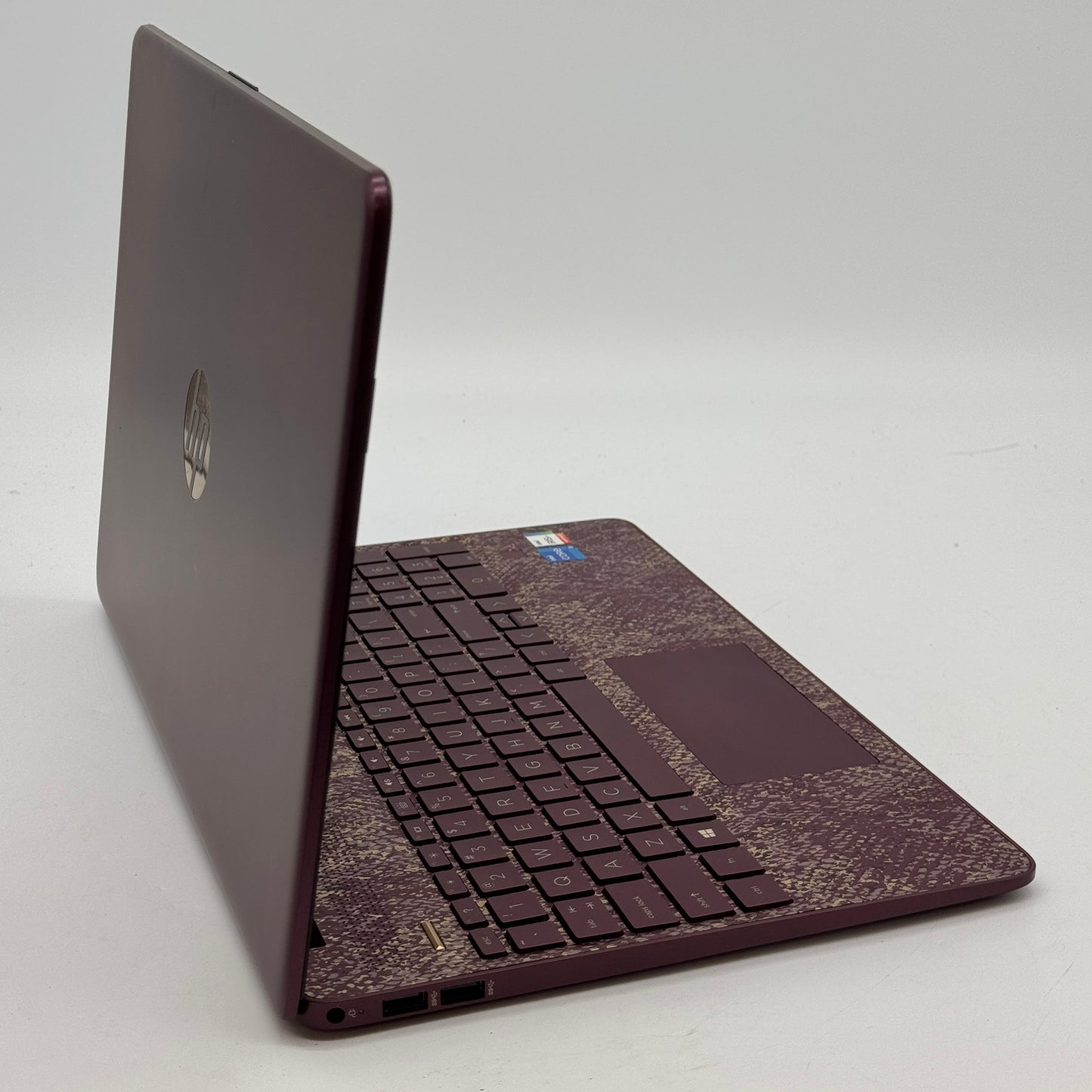 HP Laptop 15-dy4009cy - Used - A, 15-inch, Core i5, 12GB RAM, 512GB, Red - NEEDS NEW OS