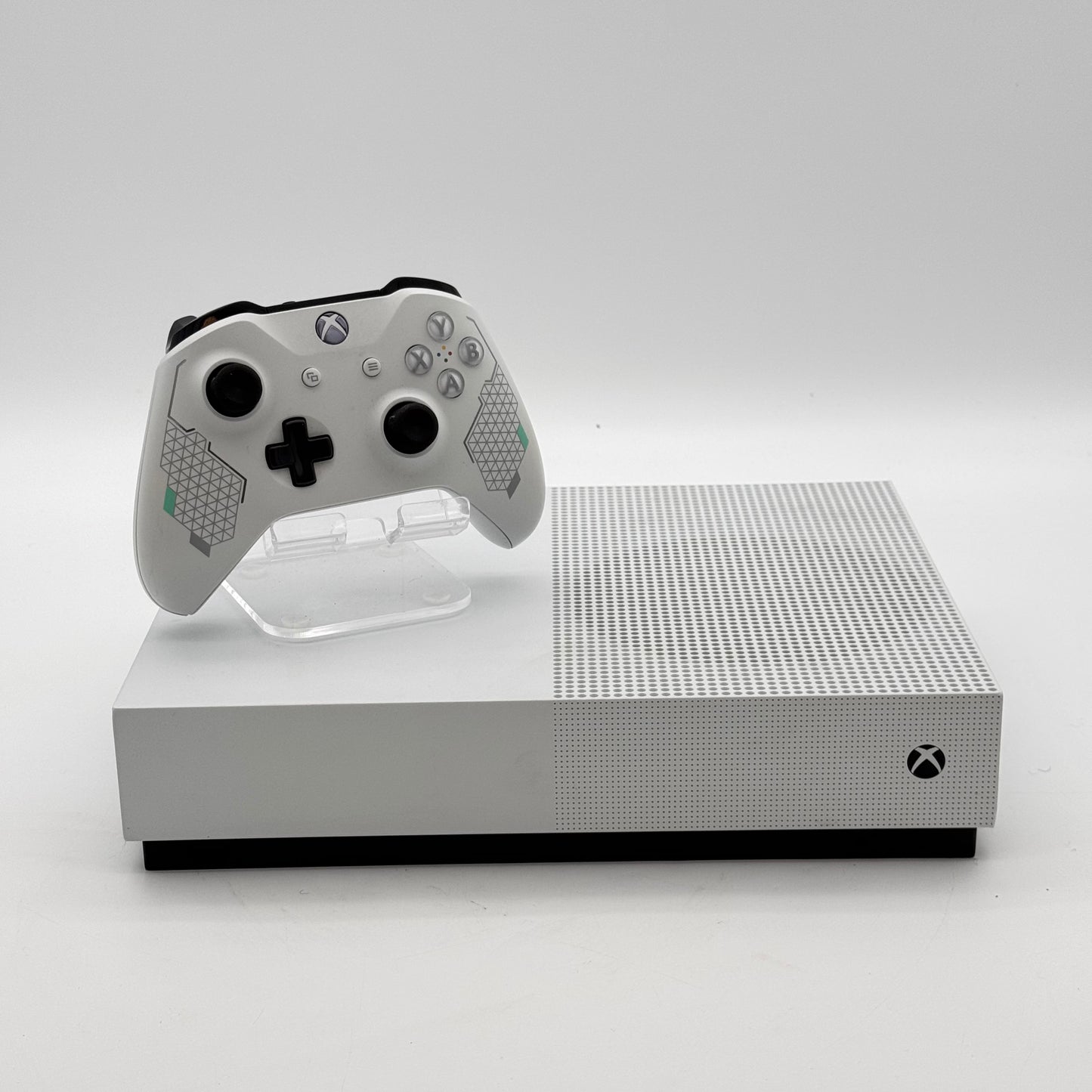 Microsoft Xbox One S All-Digital Edition 512GB White 2019 Used