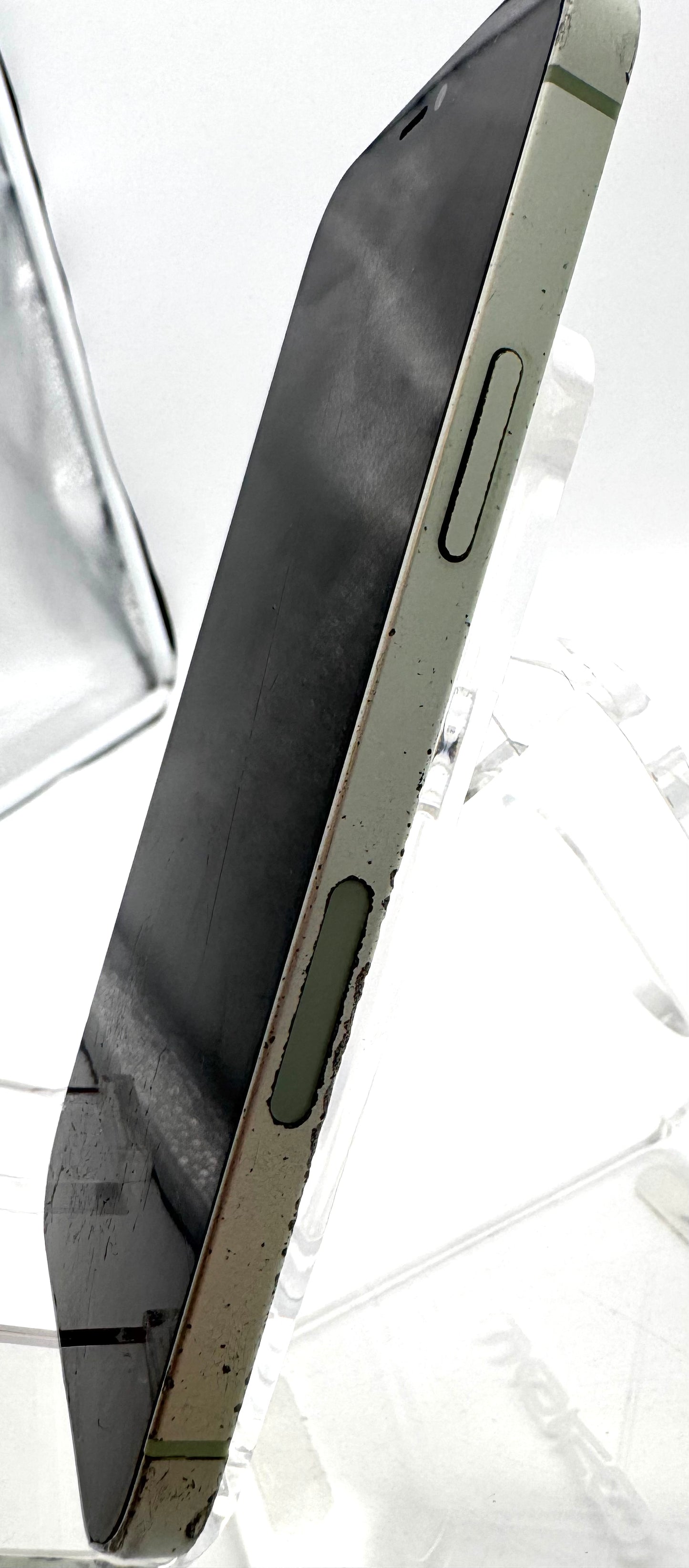 Apple iPhone 12 - Green - Broken Condition