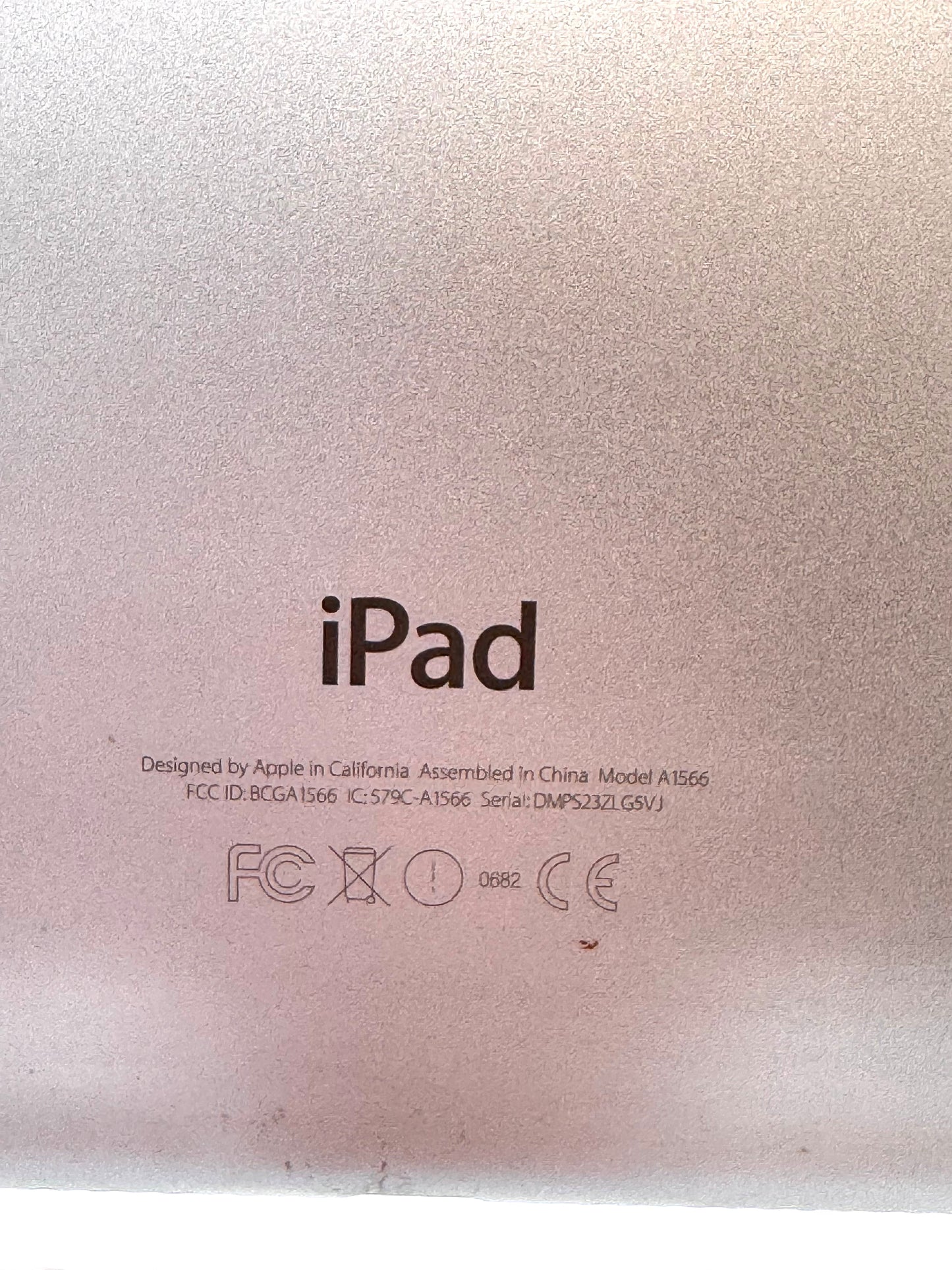 Apple iPad Air (2nd Gen) A1566