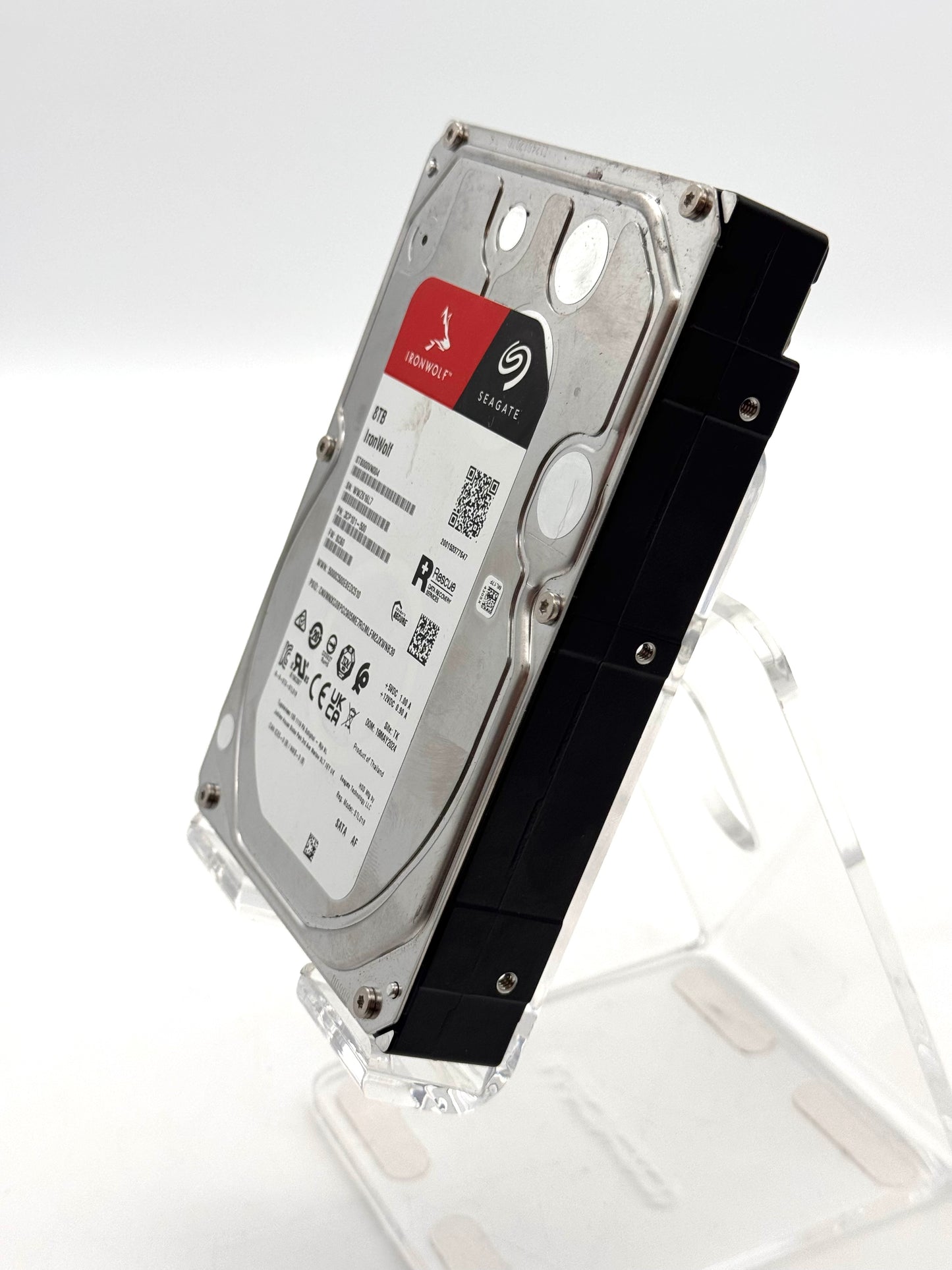Seagate IronWolf ST8000VN004 8 TB Internal Hard Drive - New No Box