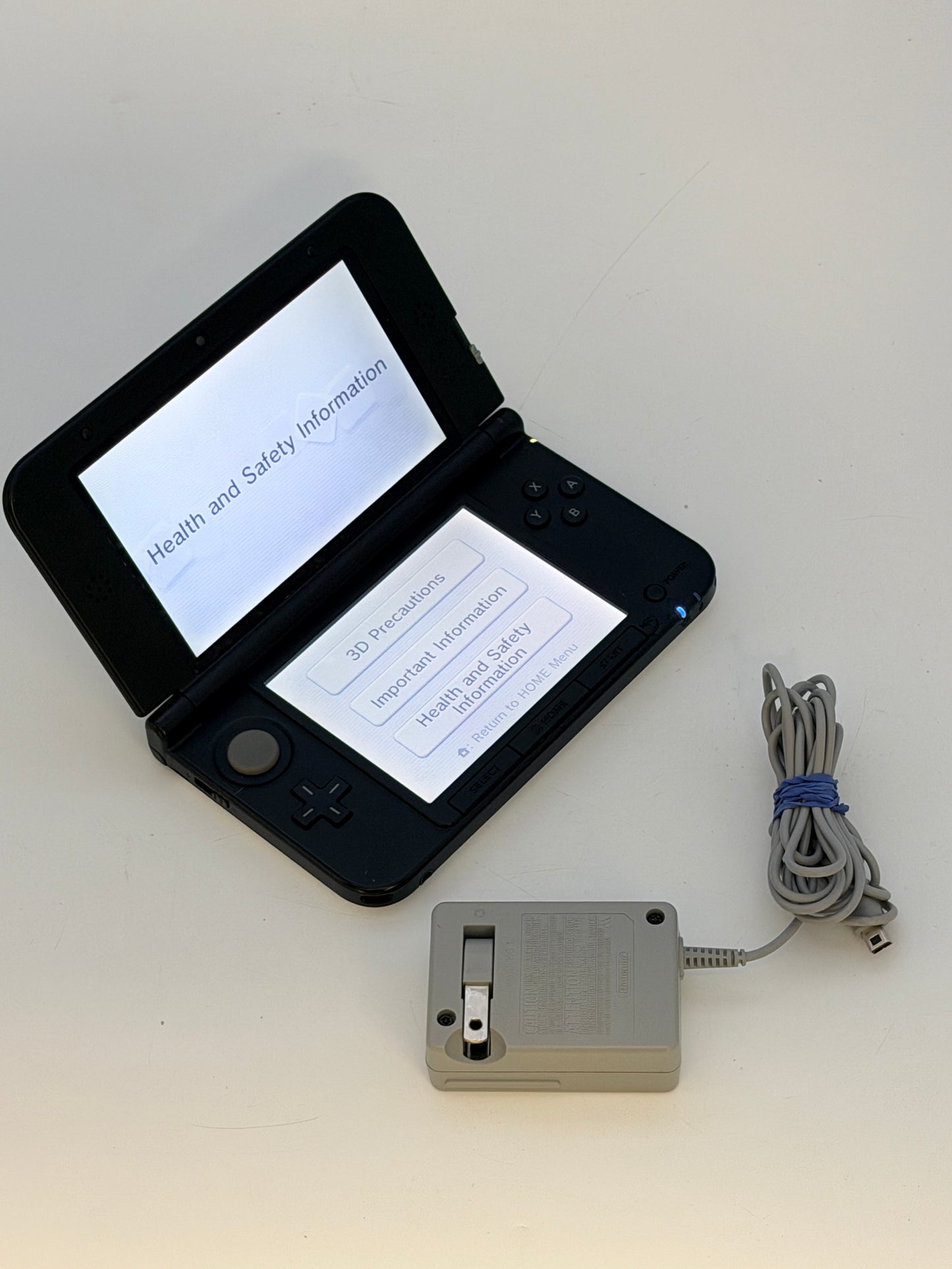 Nintendo 3DS XL Mario & Luigi Dream Team 4GB Handheld System - Silver w/ Charger