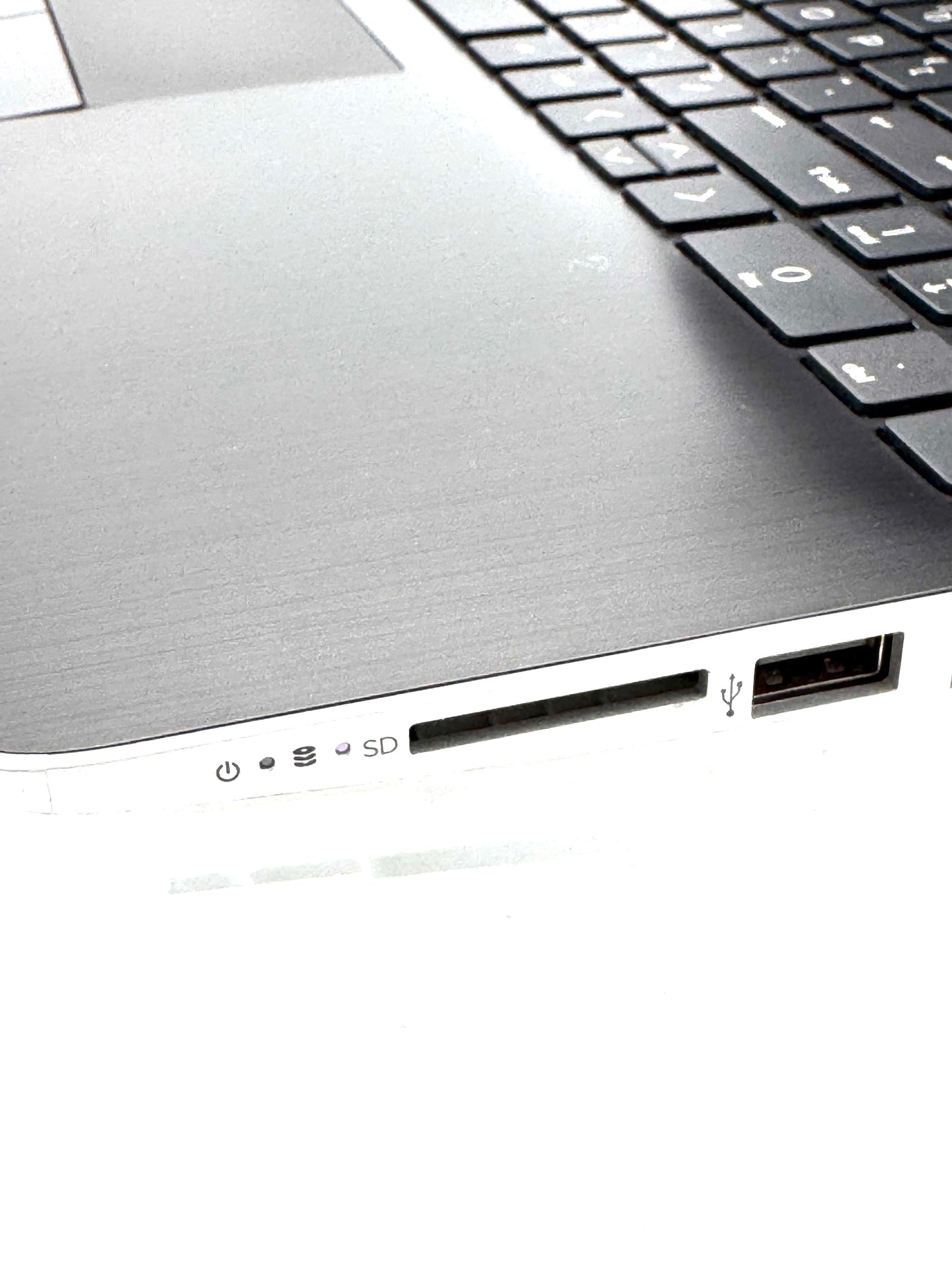 HP 15-db0031nr Laptop - AMD A9, 1TB HDD, 4GB RAM