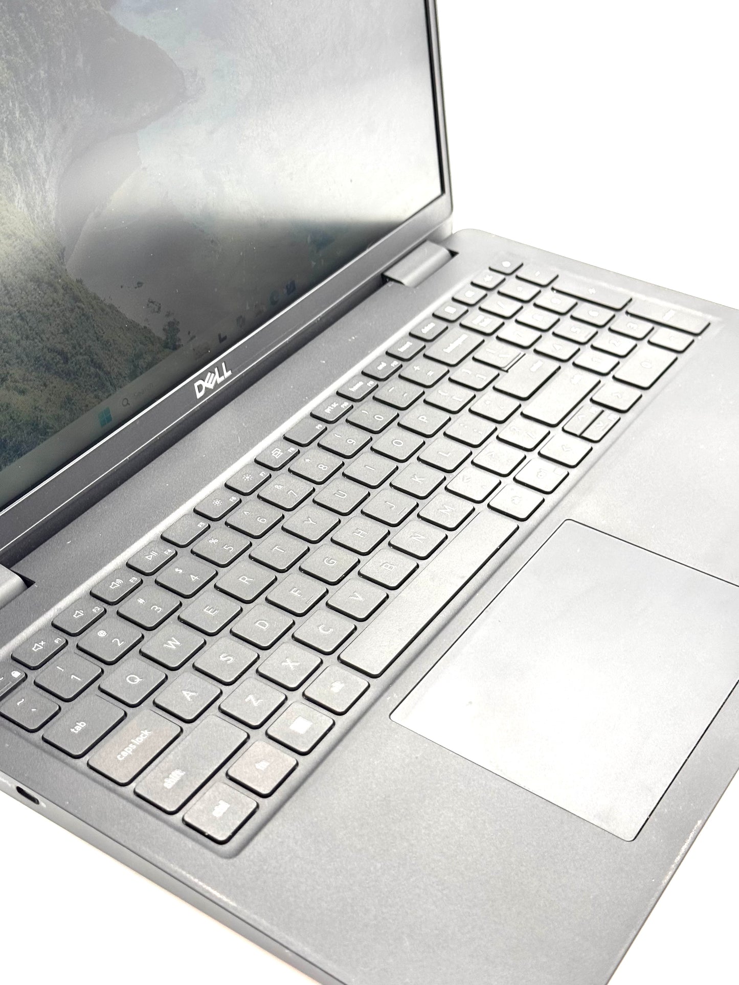 Dell Latitude 3520 Laptop